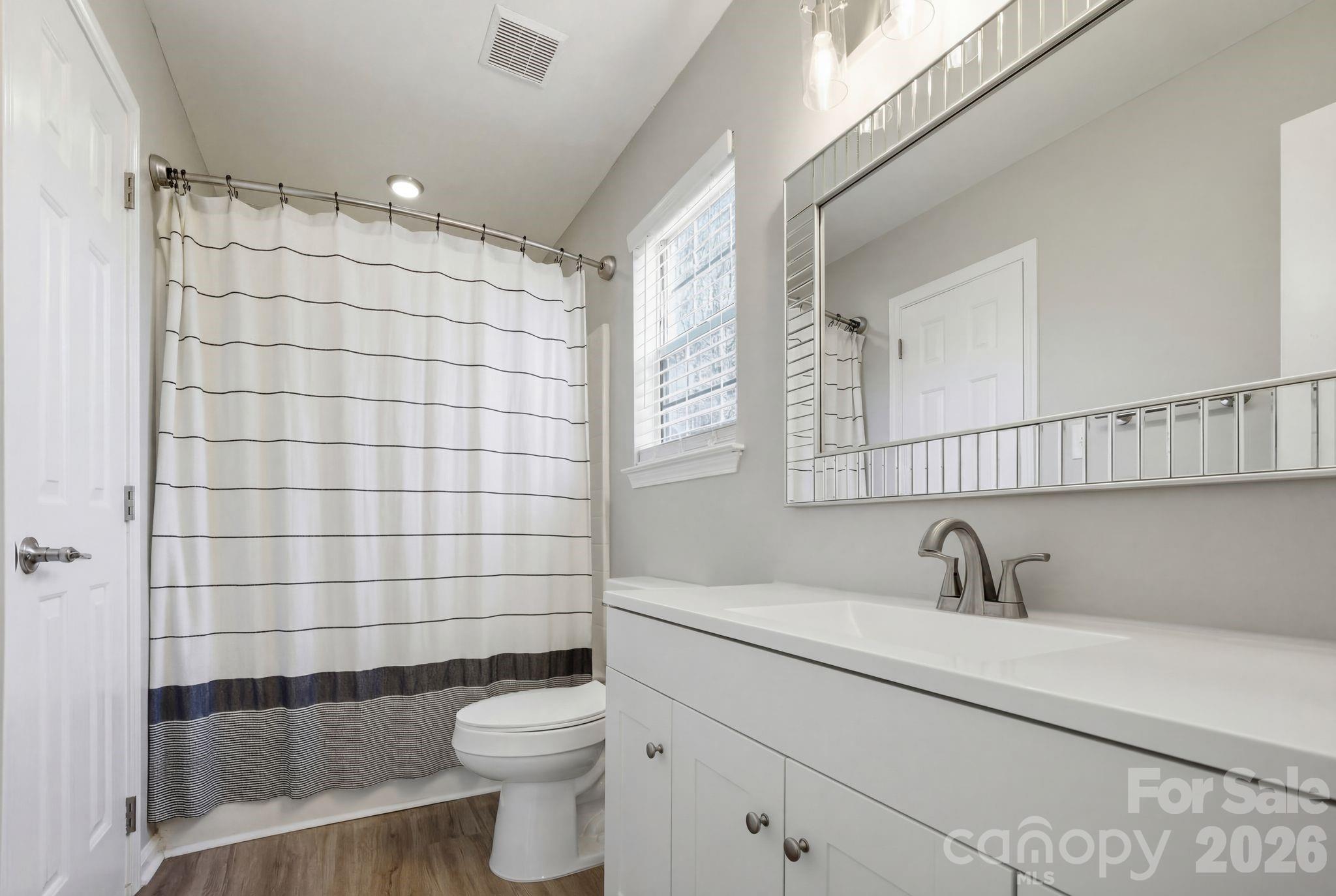 10122 Northwoods Forest Drive — Charlotte