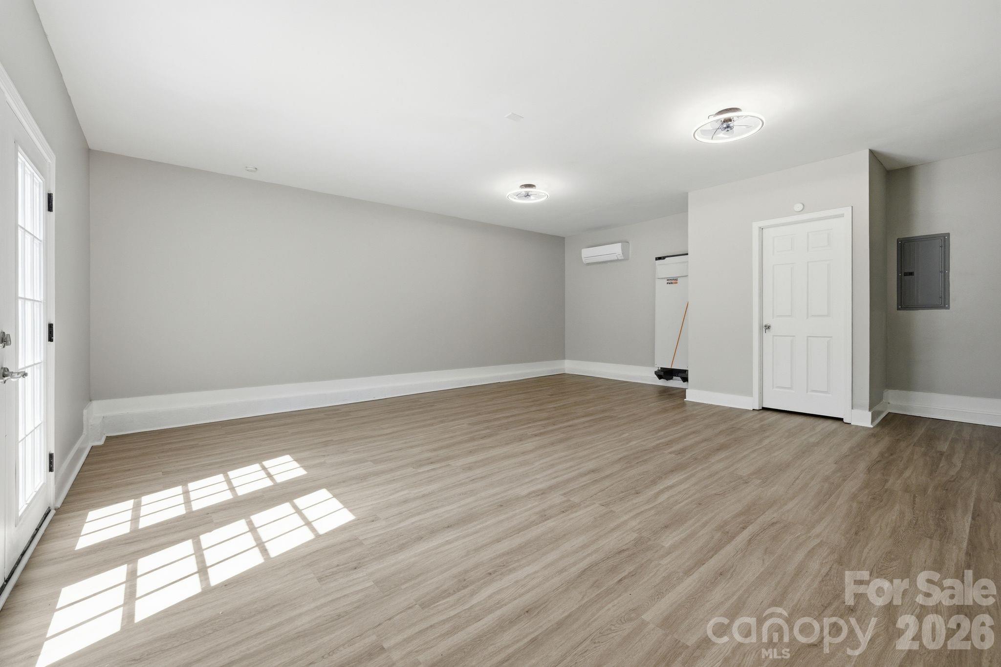 10122 Northwoods Forest Drive — Charlotte