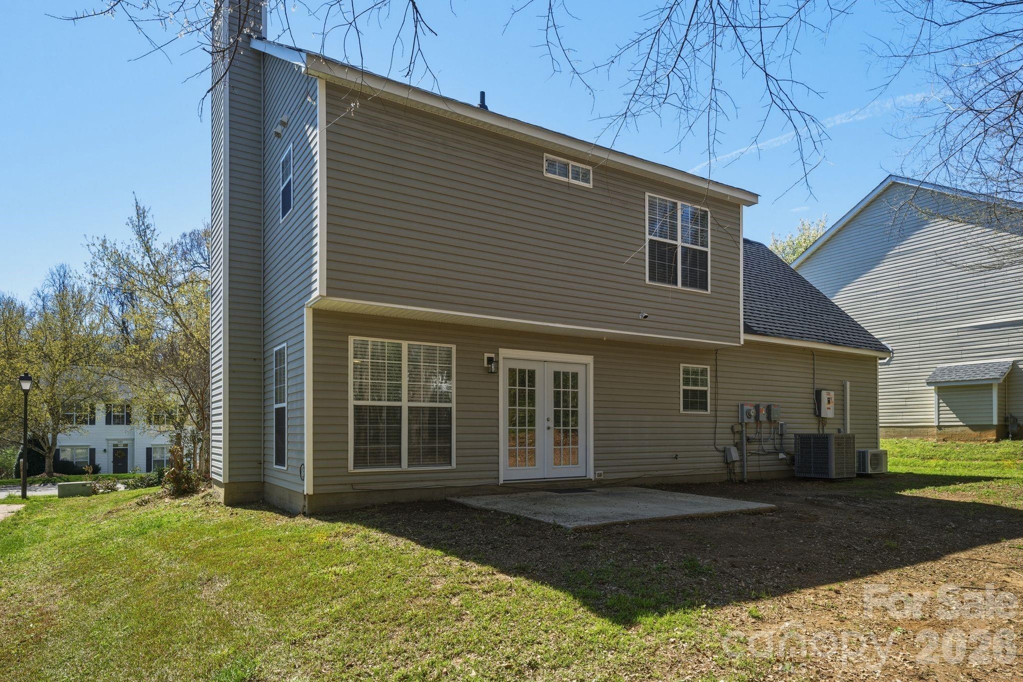 10122 Northwoods Forest Drive — Charlotte