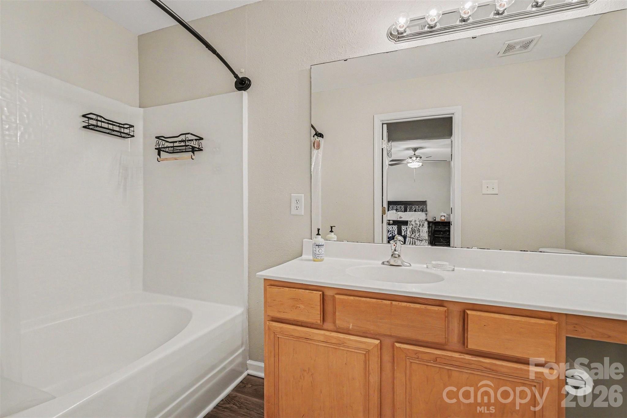 5504 Waverly Lynn Lane — Charlotte
