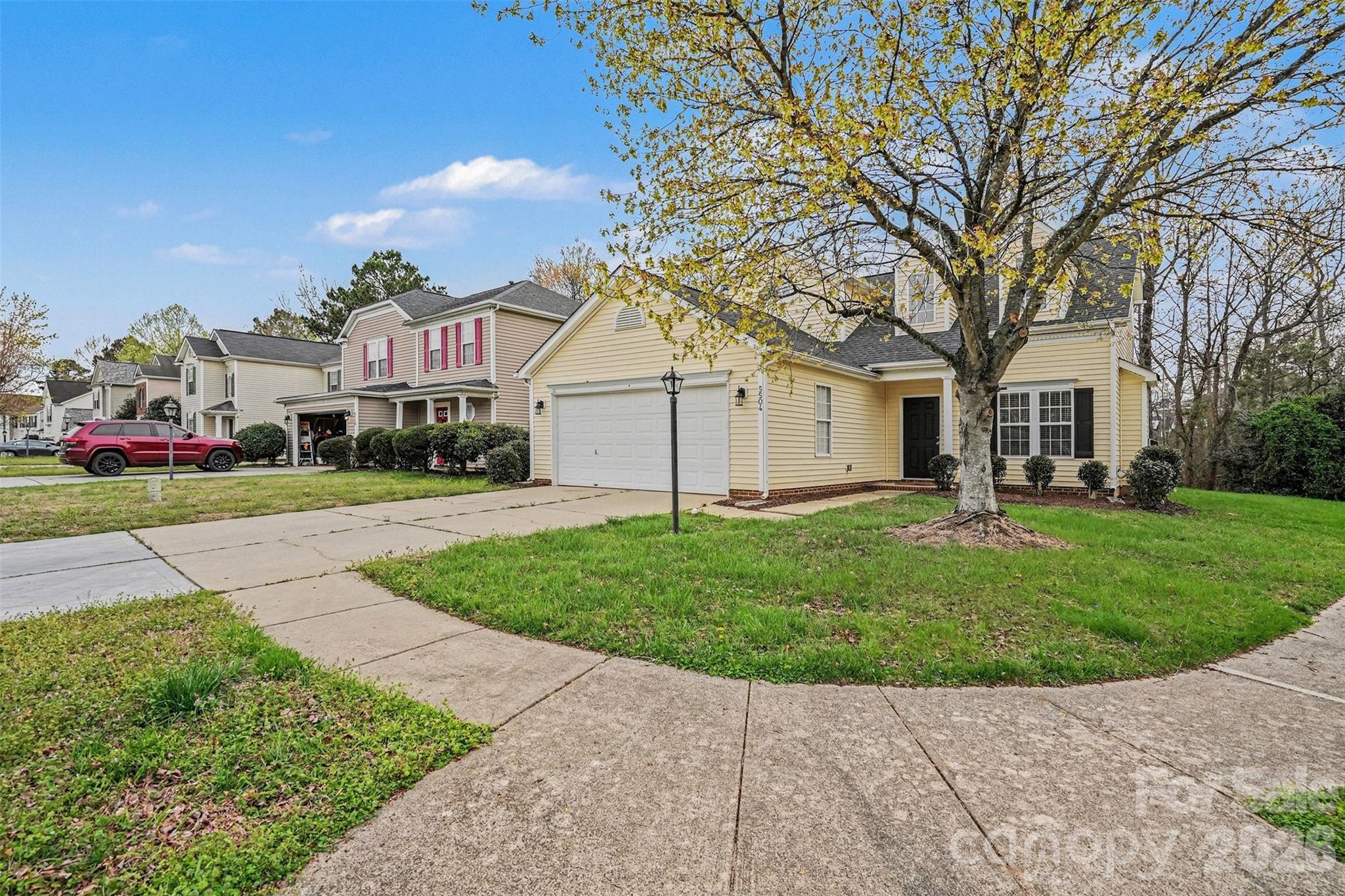 5504 Waverly Lynn Lane — Charlotte