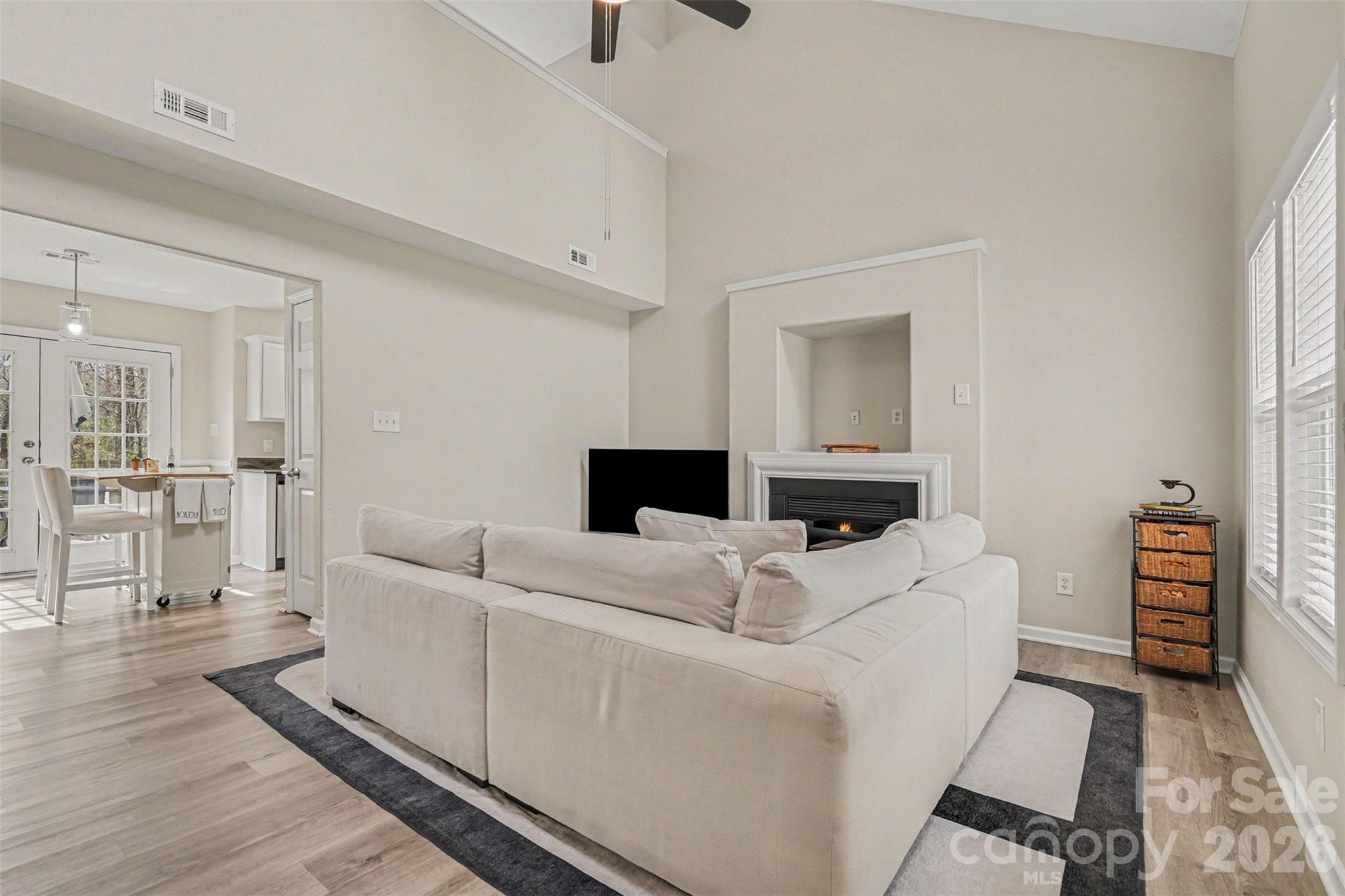 5504 Waverly Lynn Lane — Charlotte