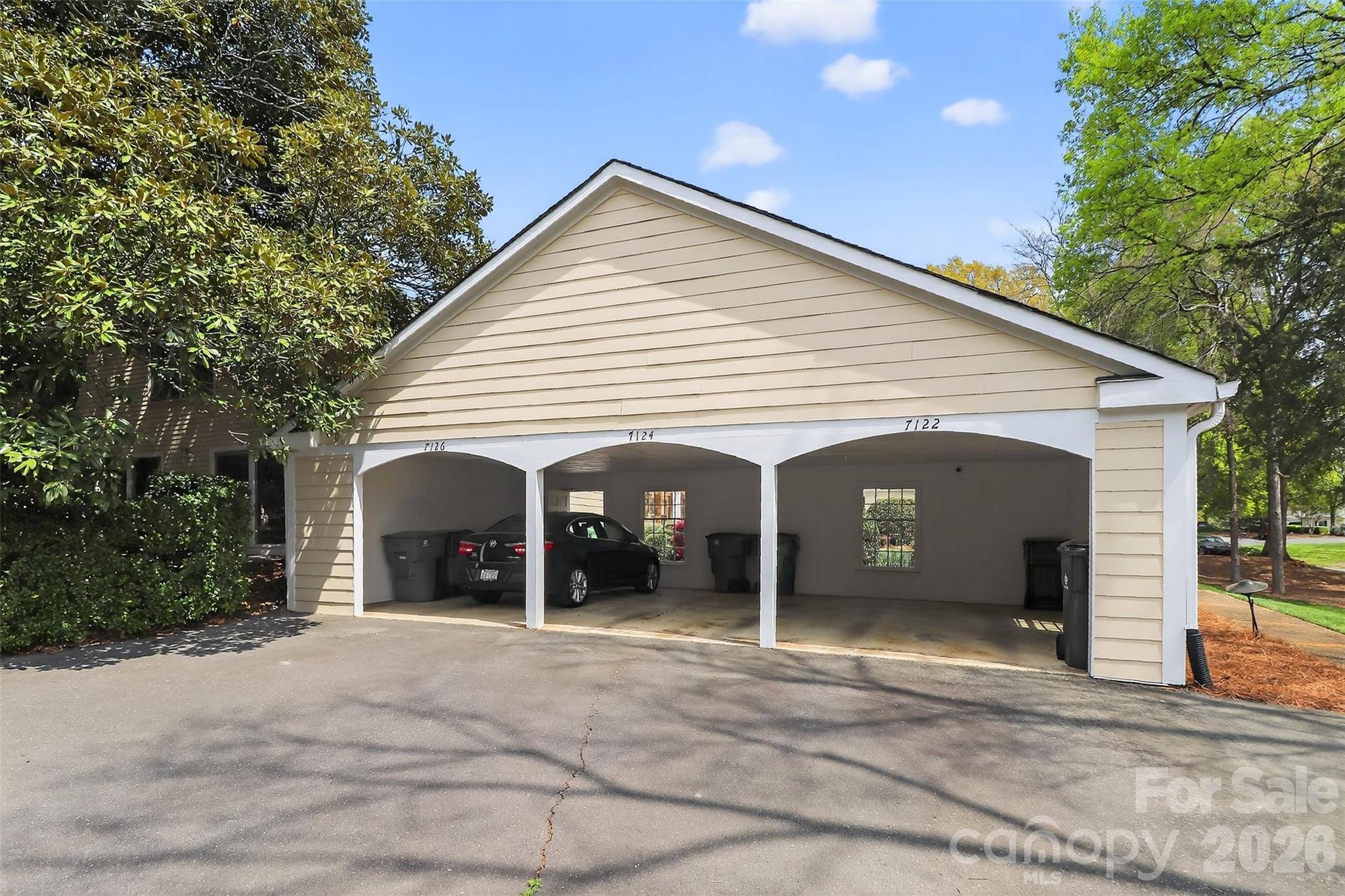 7124 Quail Meadow Lane — Charlotte