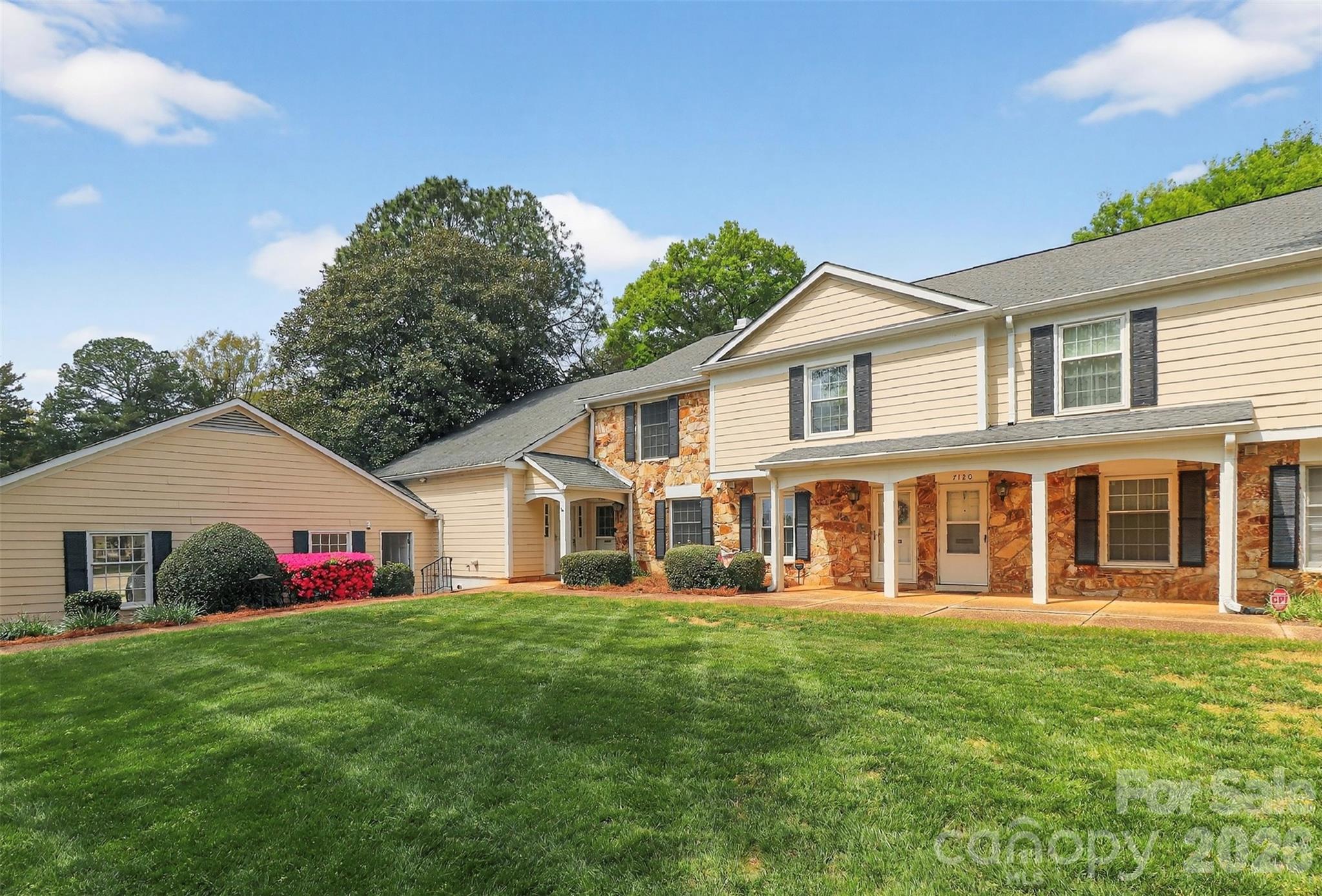 7124 Quail Meadow Lane — Charlotte