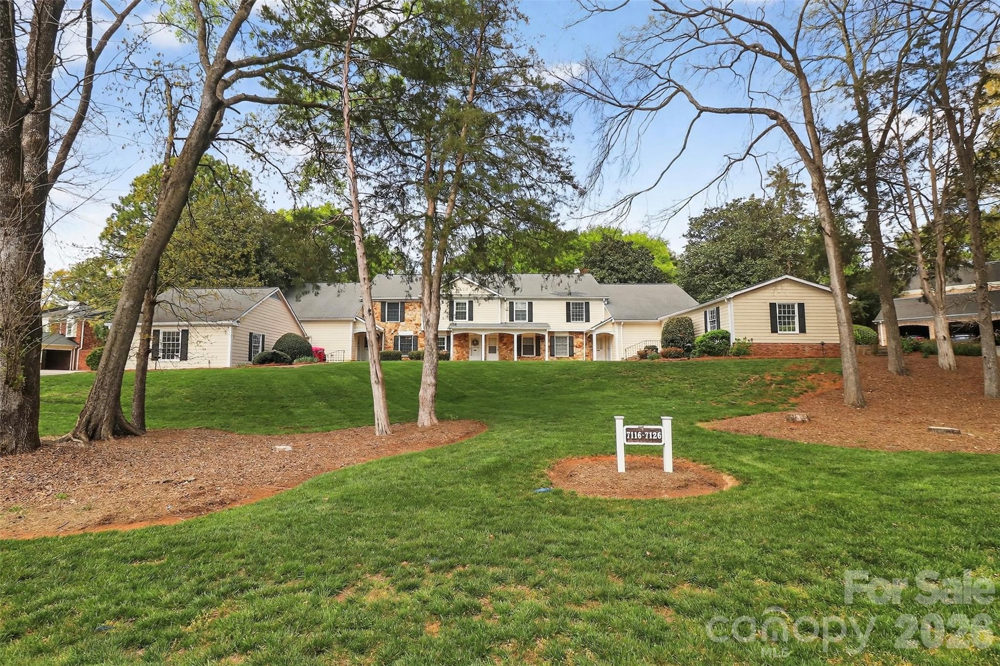7124 Quail Meadow Lane — Charlotte
