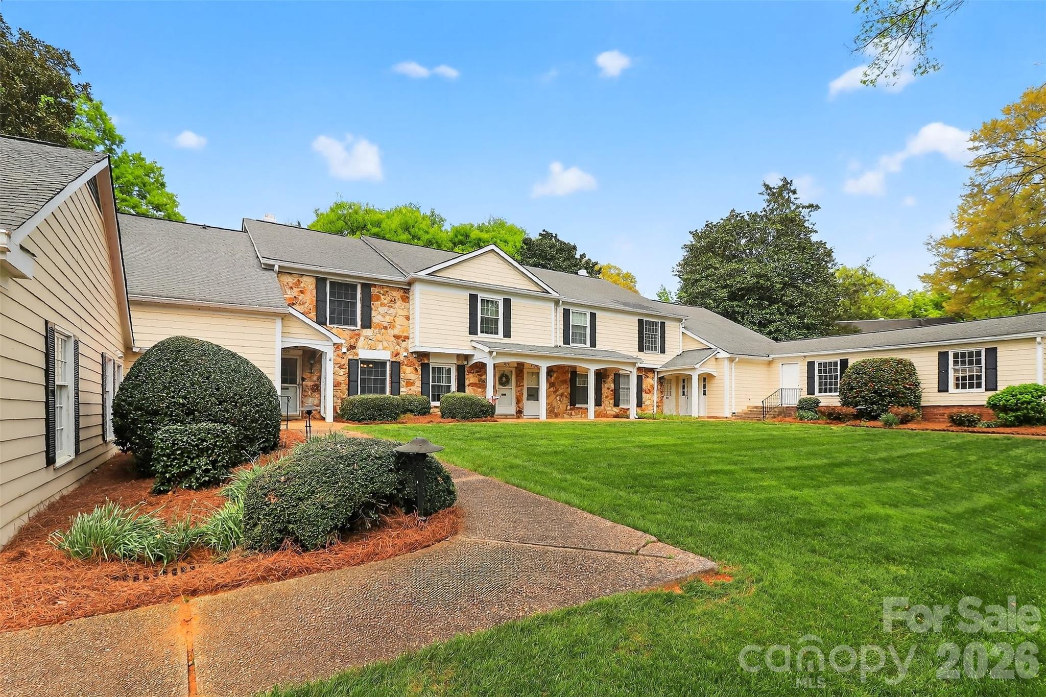 7124 Quail Meadow Lane — Charlotte