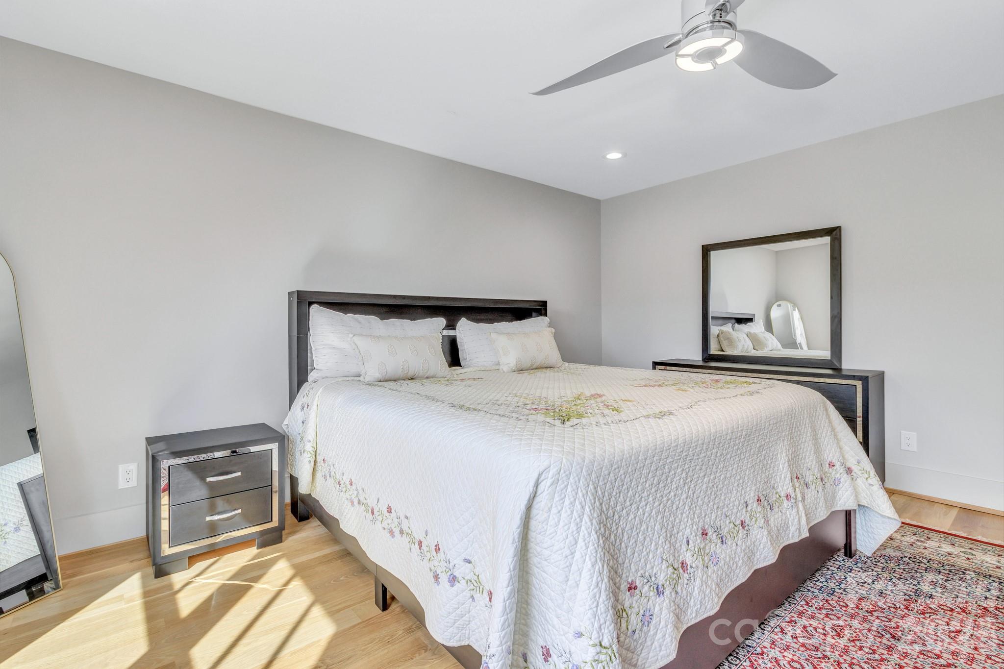 301 Rockbridge Road — Mills River