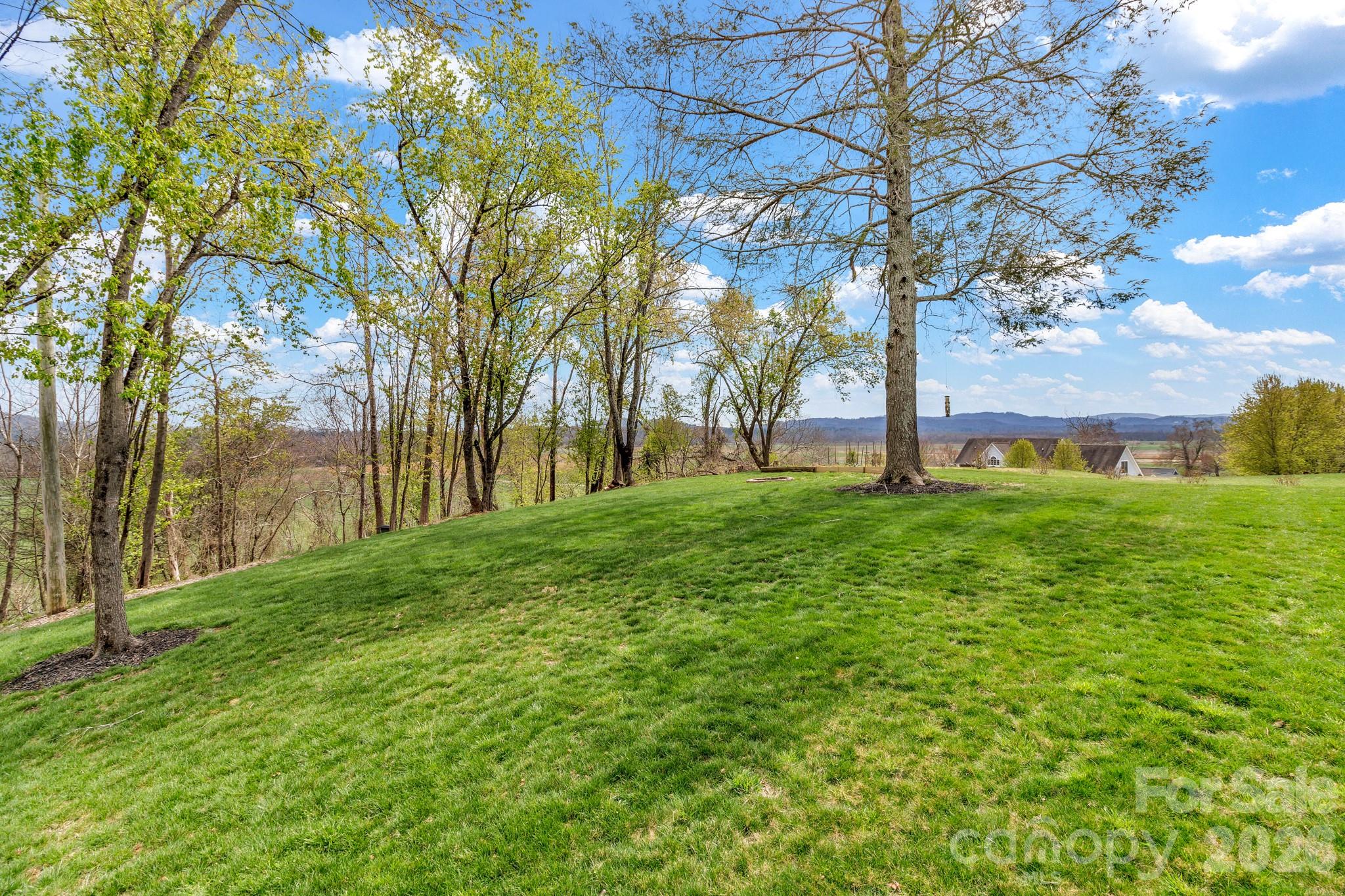 301 Rockbridge Road — Mills River