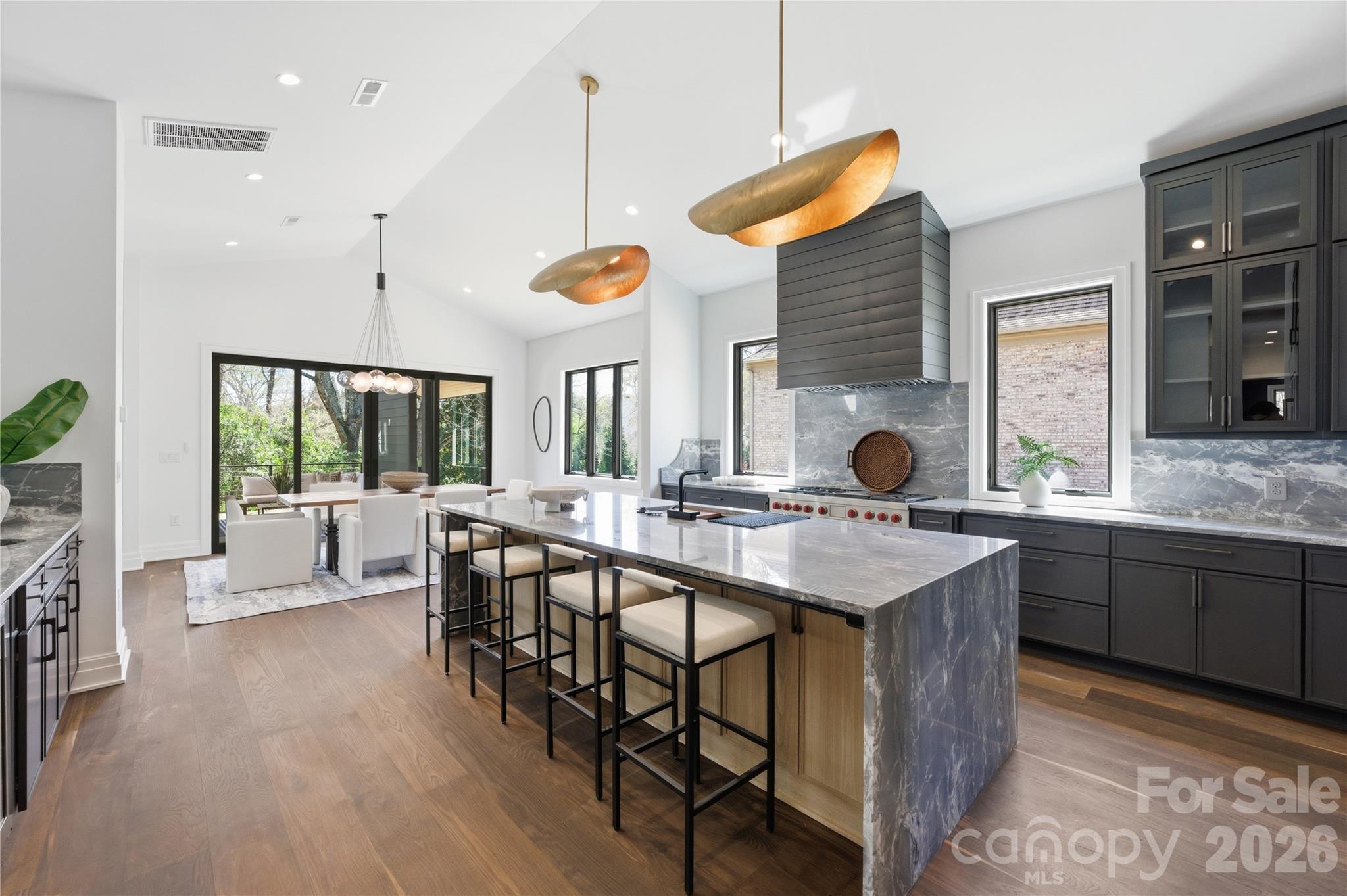 1423 S Wendover Road — Charlotte
