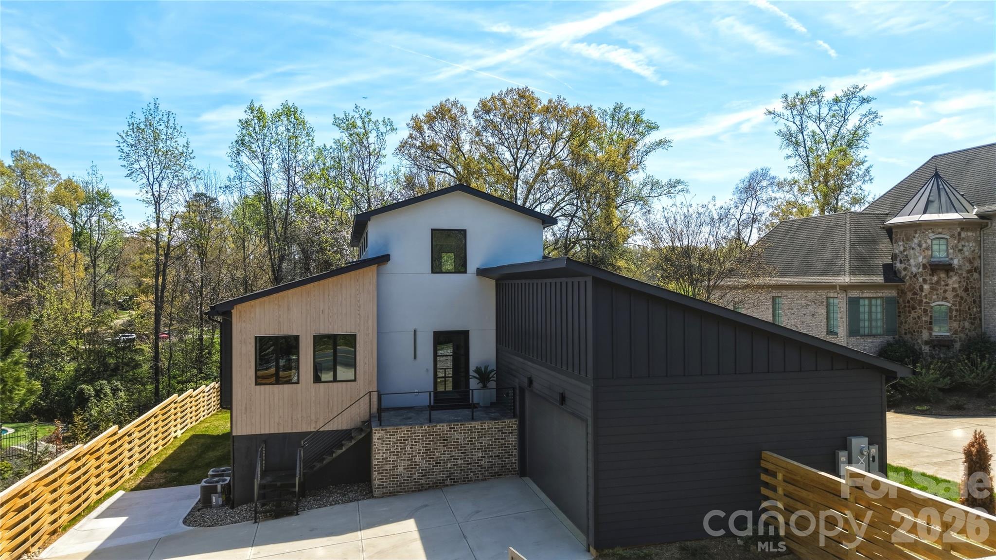 1423 S Wendover Road — Charlotte