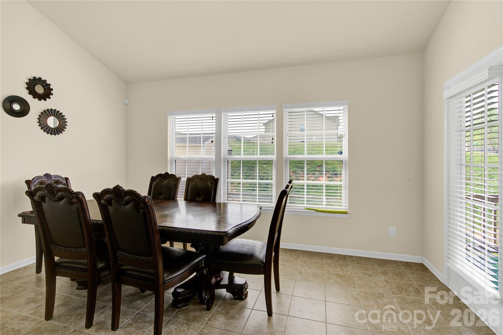 817 Wingthorn Rose Drive — Gastonia