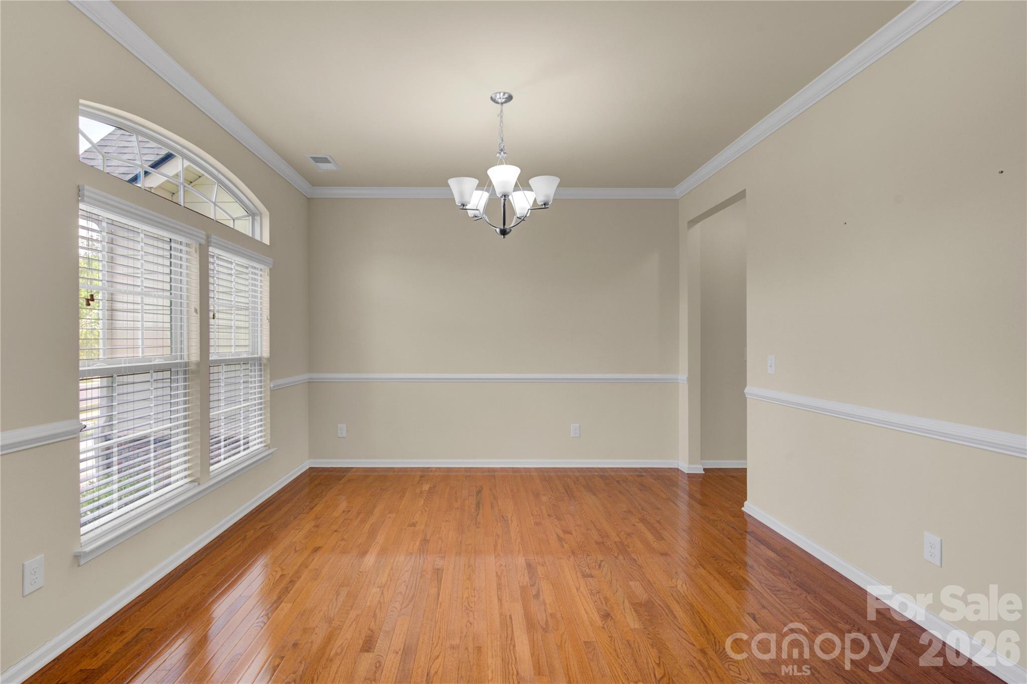 817 Wingthorn Rose Drive — Gastonia