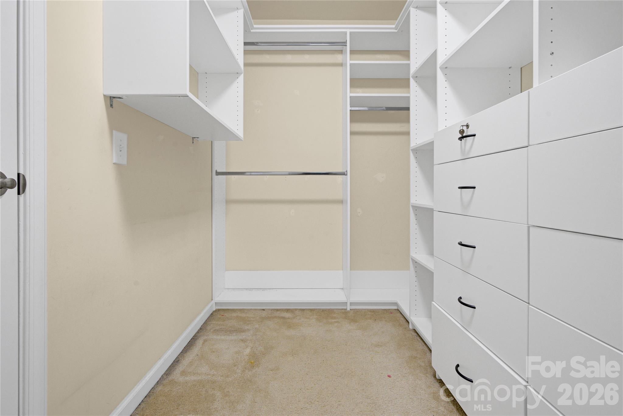 817 Wingthorn Rose Drive — Gastonia