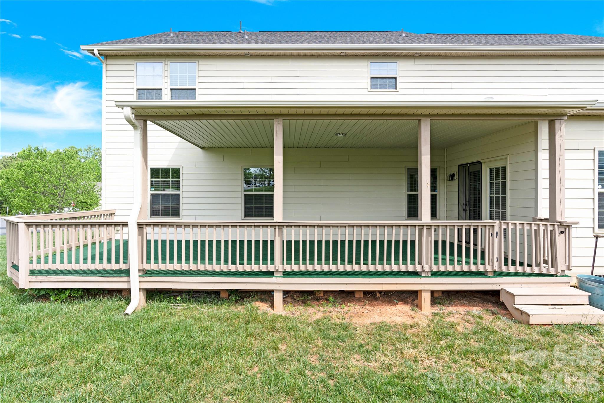 817 Wingthorn Rose Drive — Gastonia