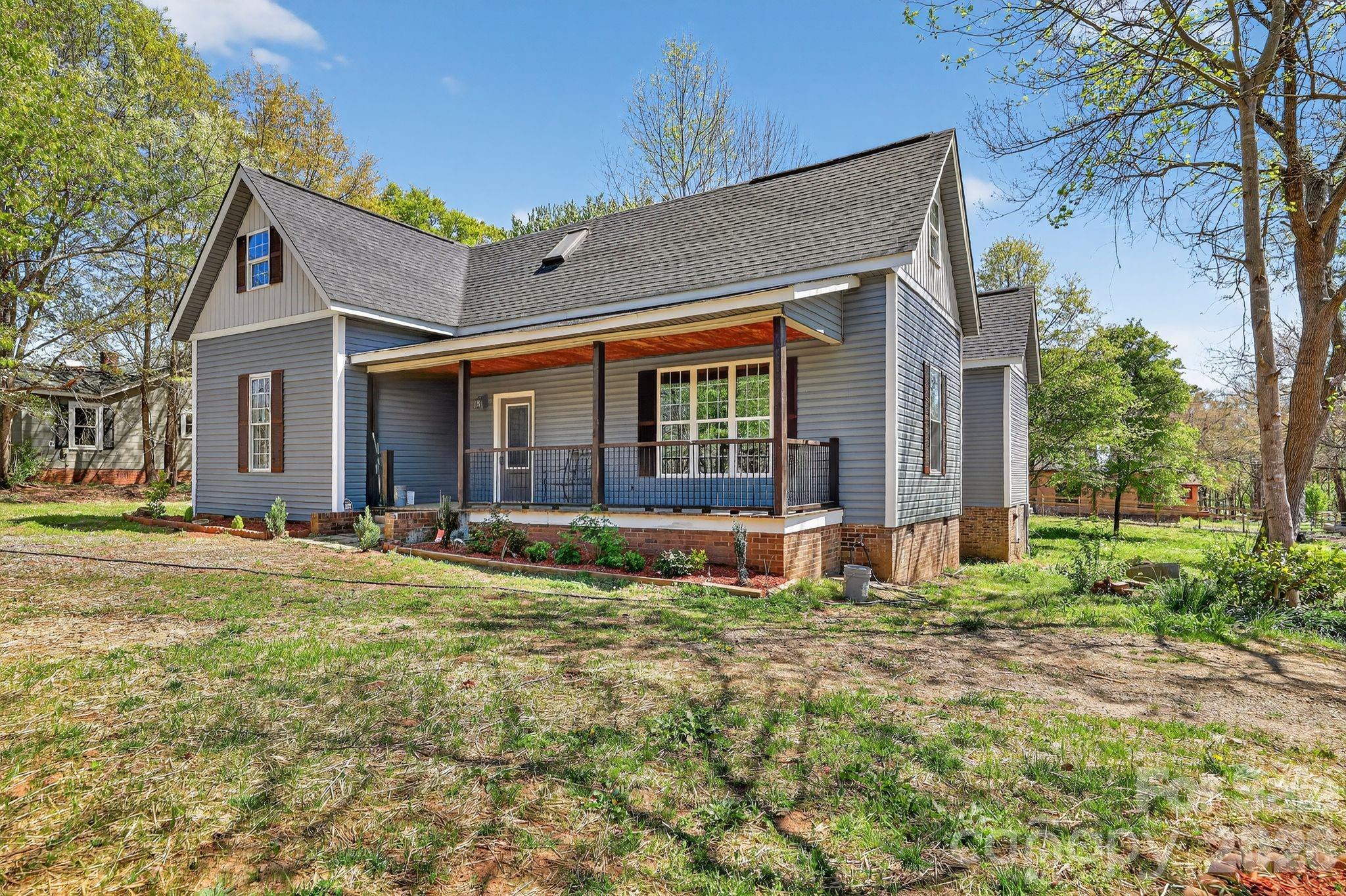 344 N Main Street — Mooresboro