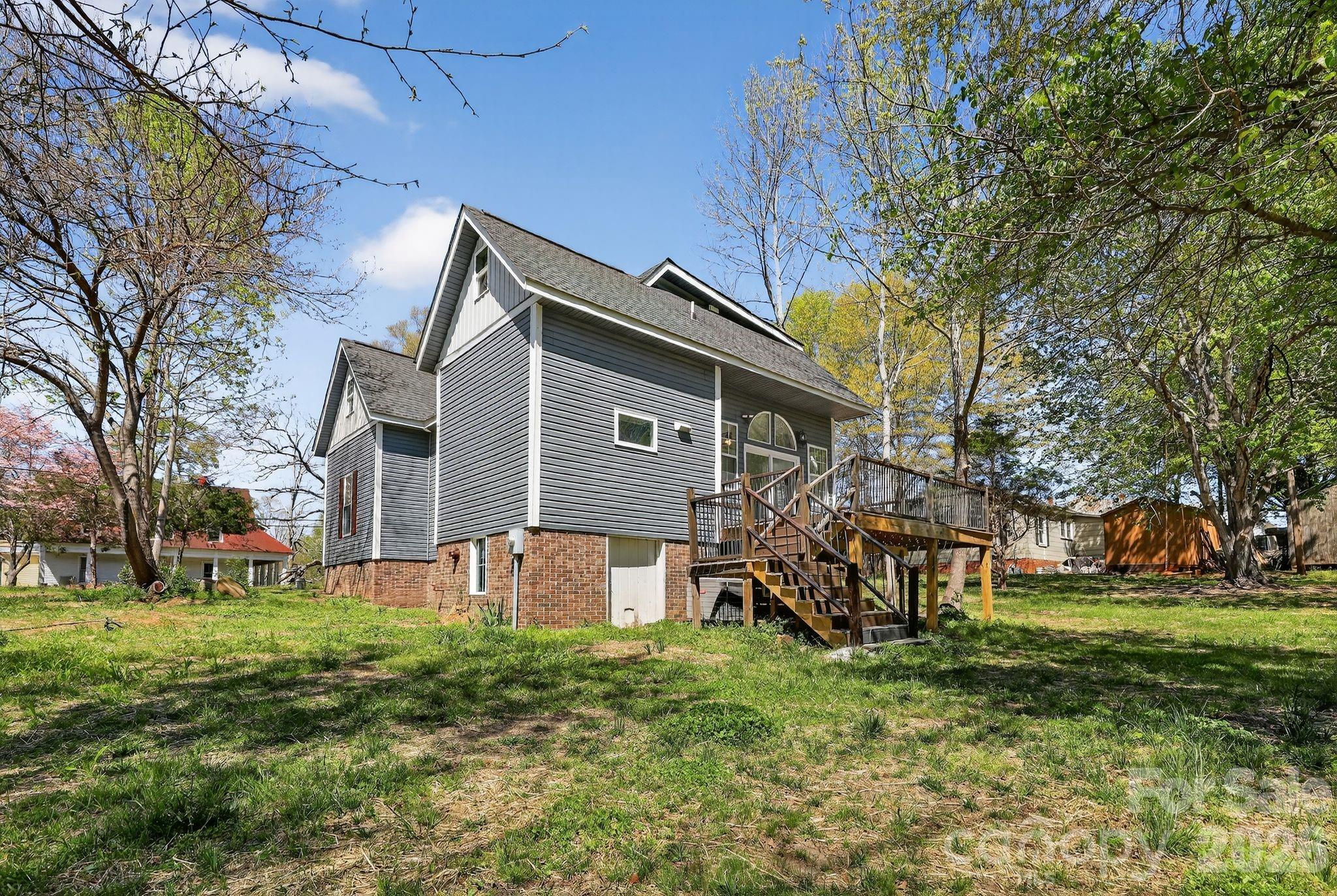 344 N Main Street — Mooresboro