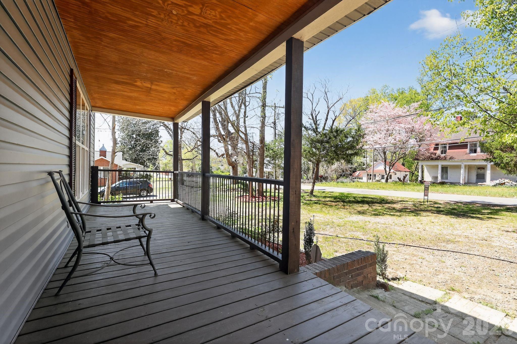 344 N Main Street — Mooresboro