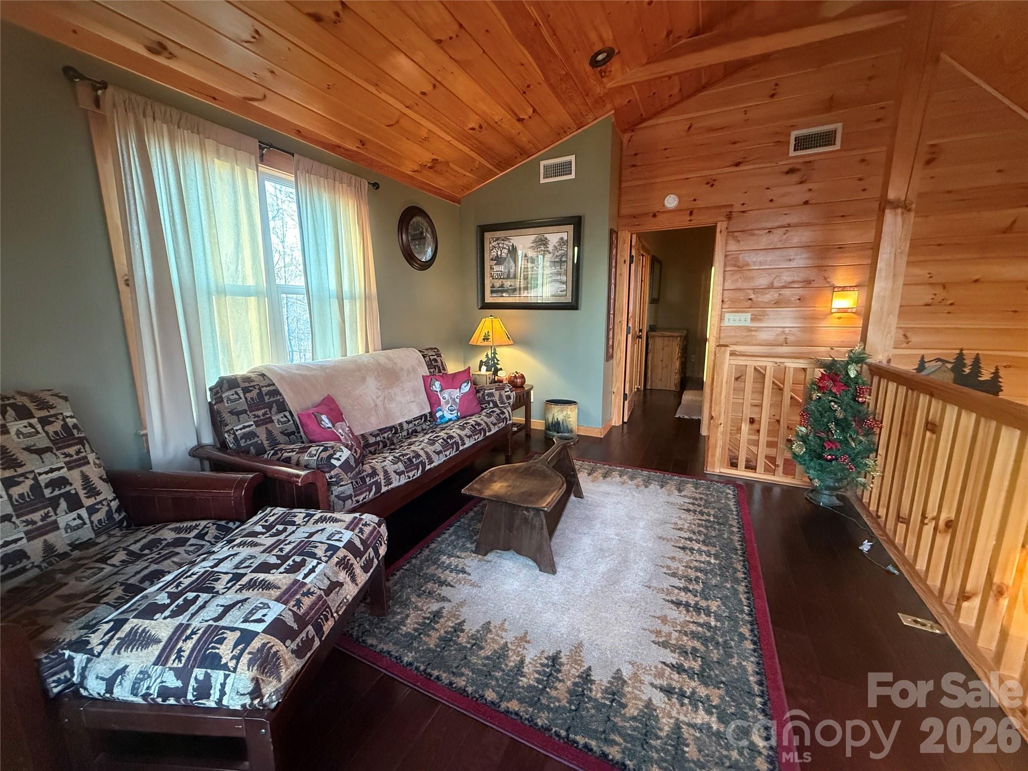 476 Double Eagle Drive — Nebo