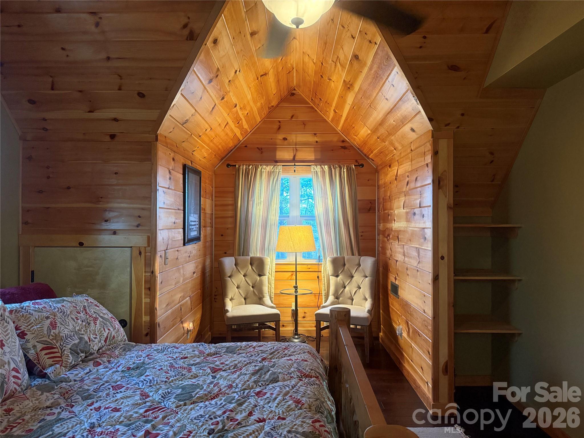 476 Double Eagle Drive — Nebo