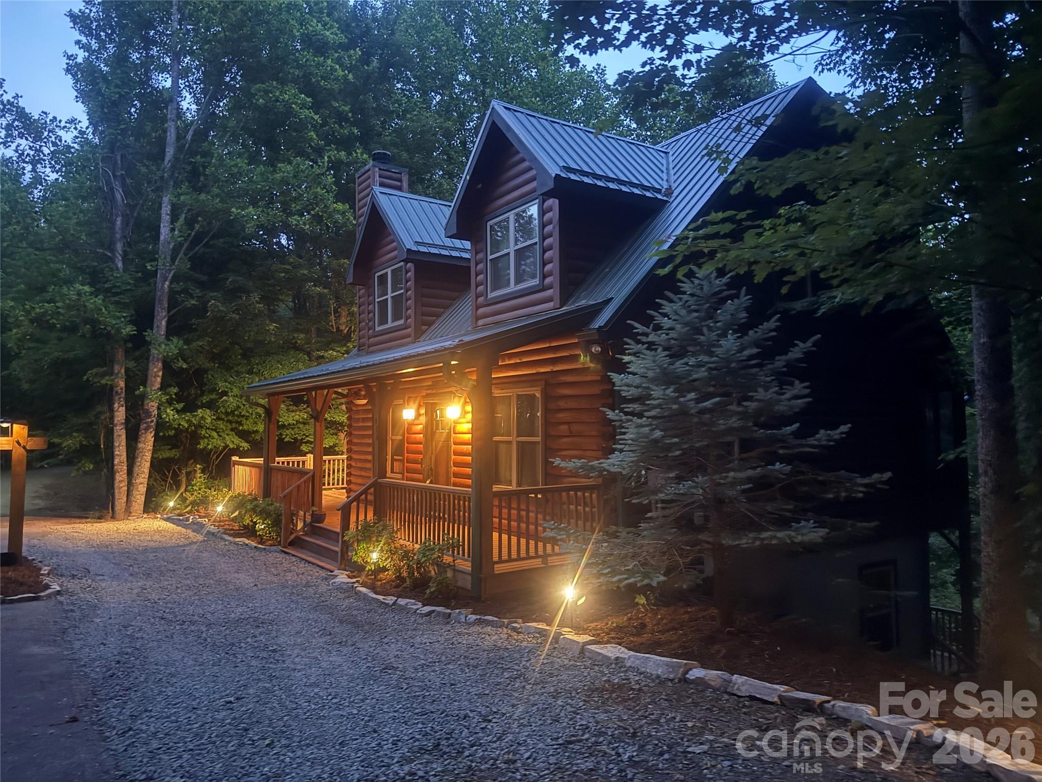 476 Double Eagle Drive — Nebo