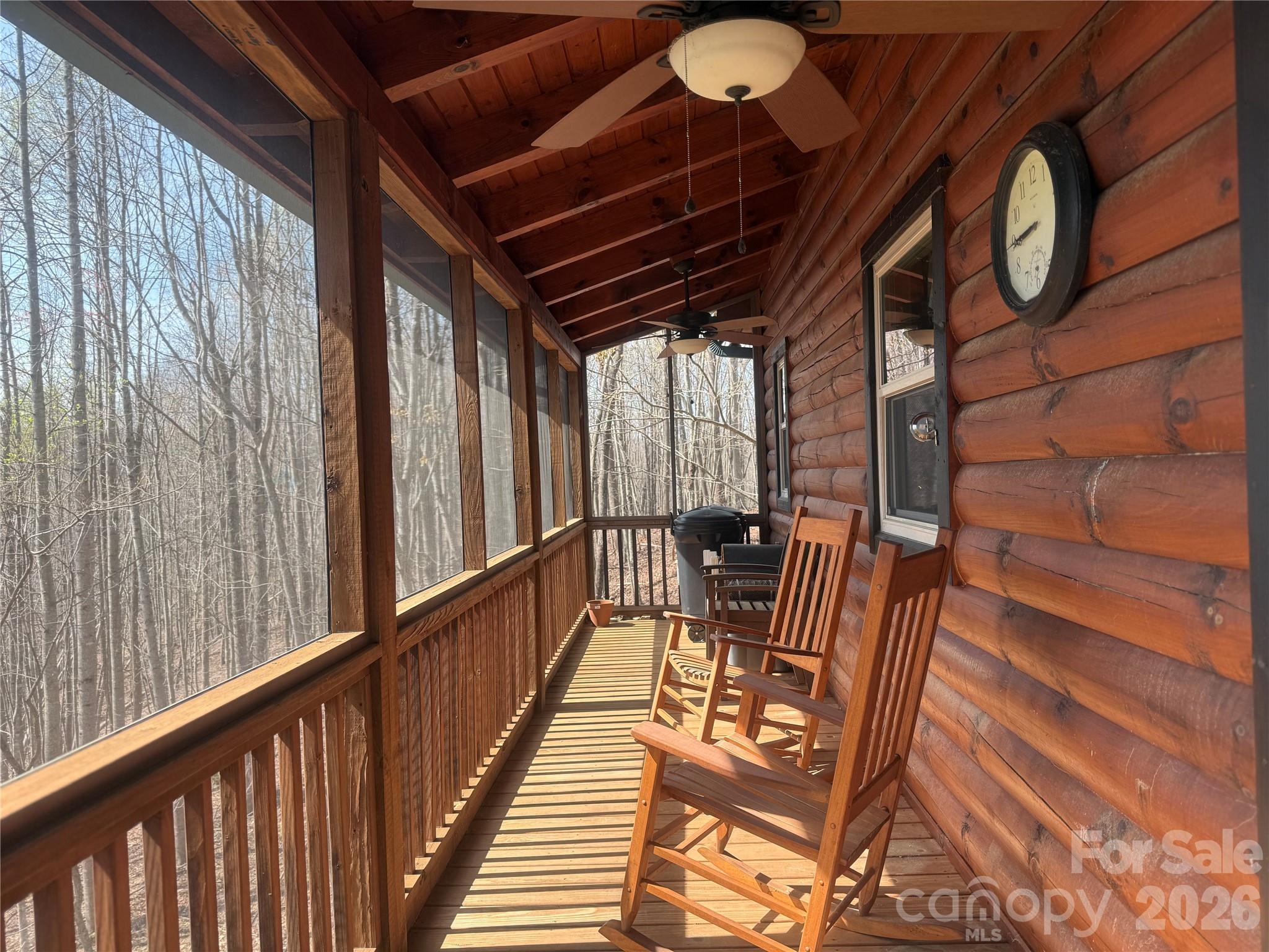 476 Double Eagle Drive — Nebo