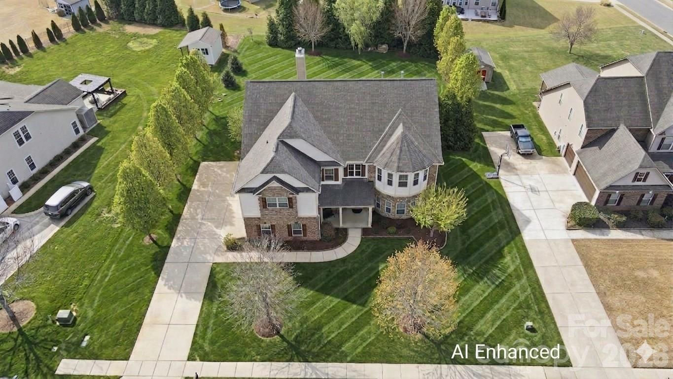 5509 Holly Hills Drive — Waxhaw