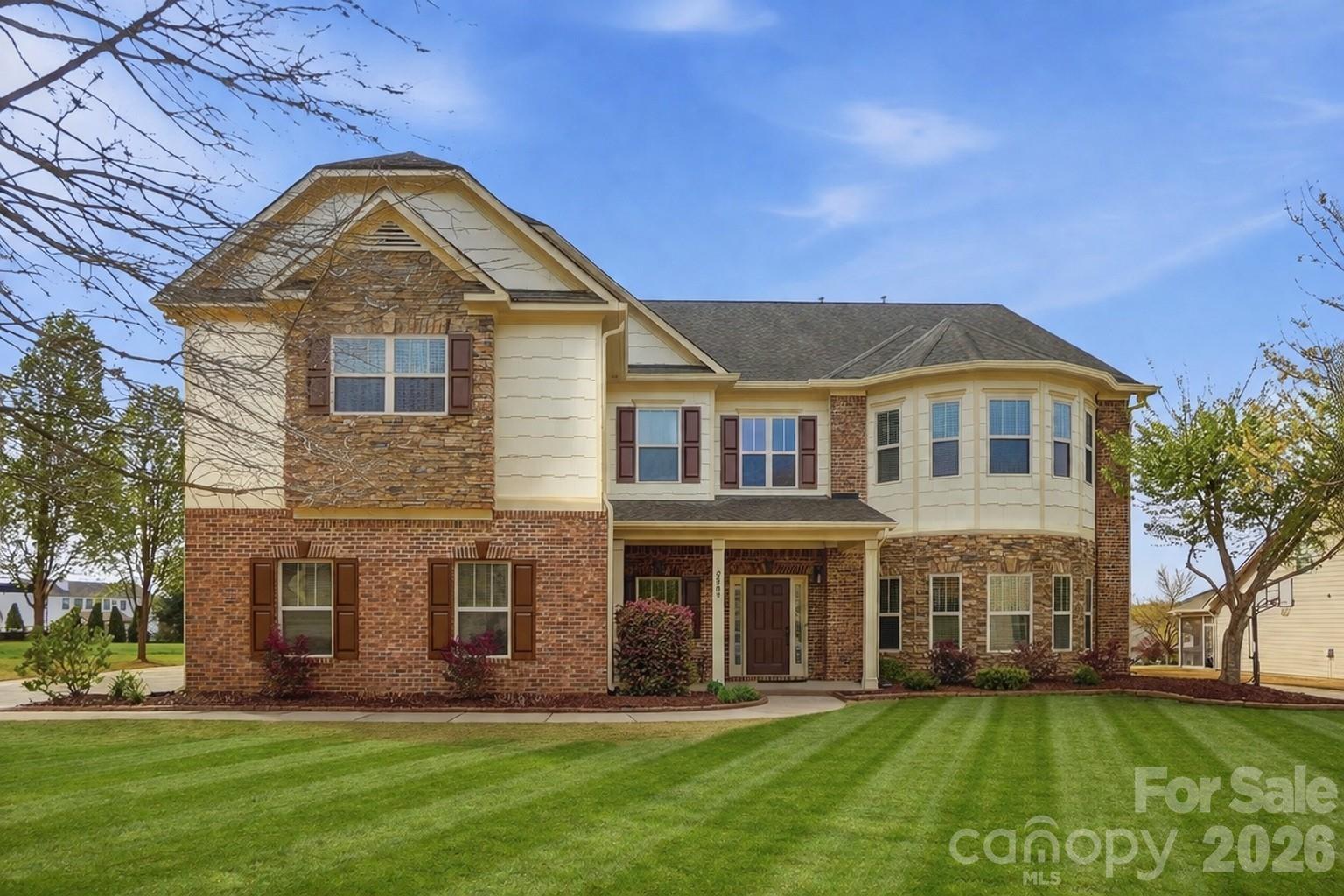 5509 Holly Hills Drive — Waxhaw