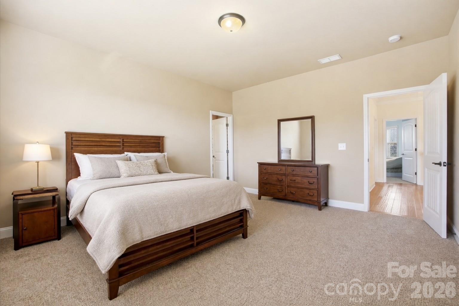 5509 Holly Hills Drive — Waxhaw