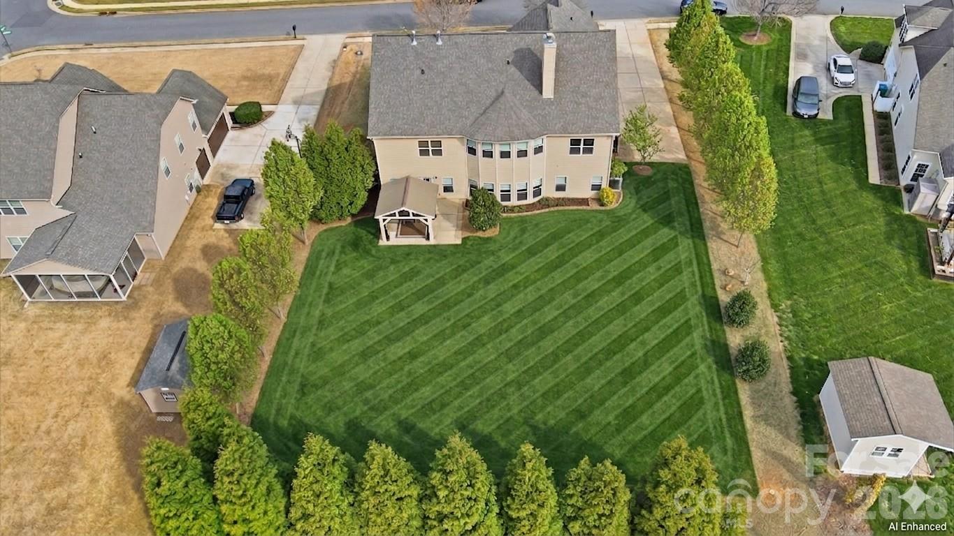 5509 Holly Hills Drive — Waxhaw