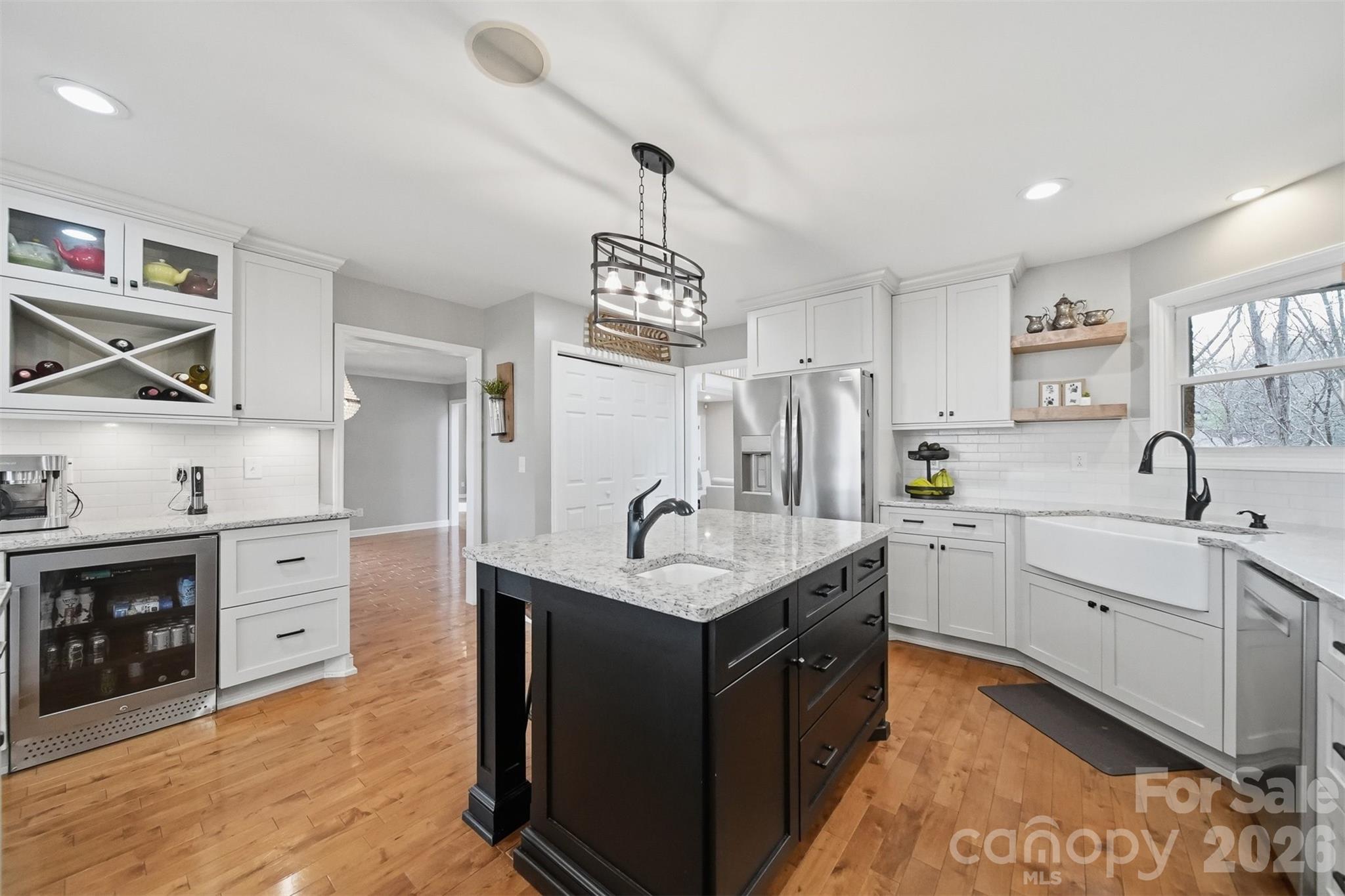 4624 9th Street NE — Hickory