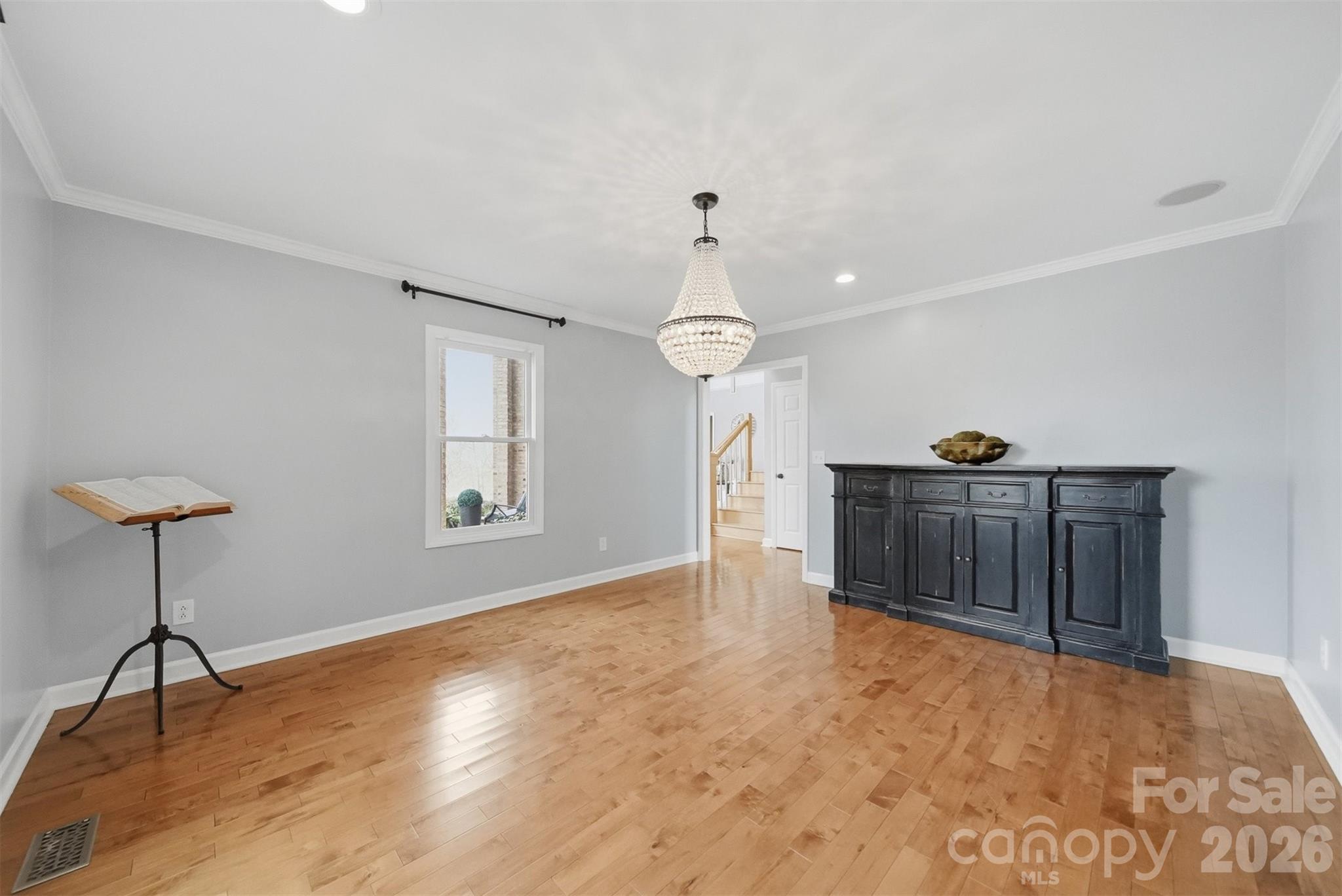 4624 9th Street NE — Hickory