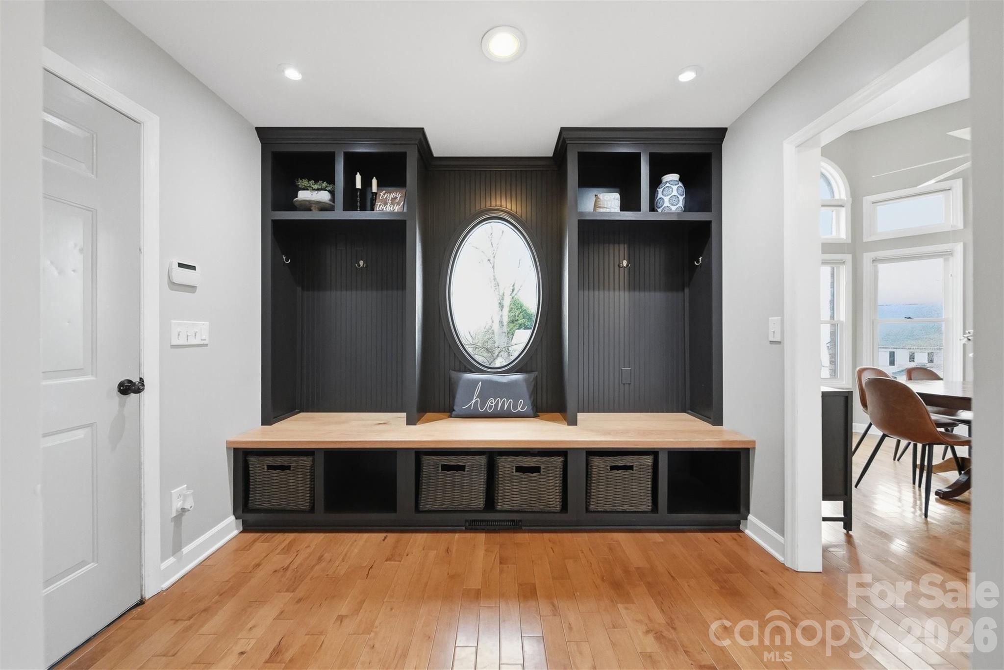 4624 9th Street NE — Hickory