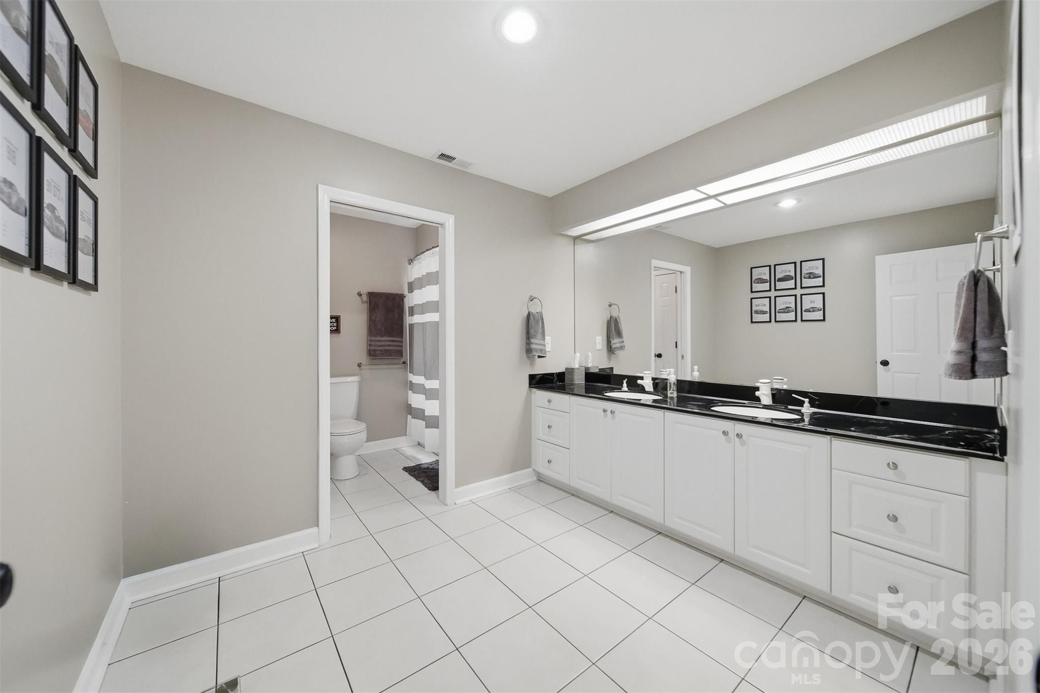4624 9th Street NE — Hickory