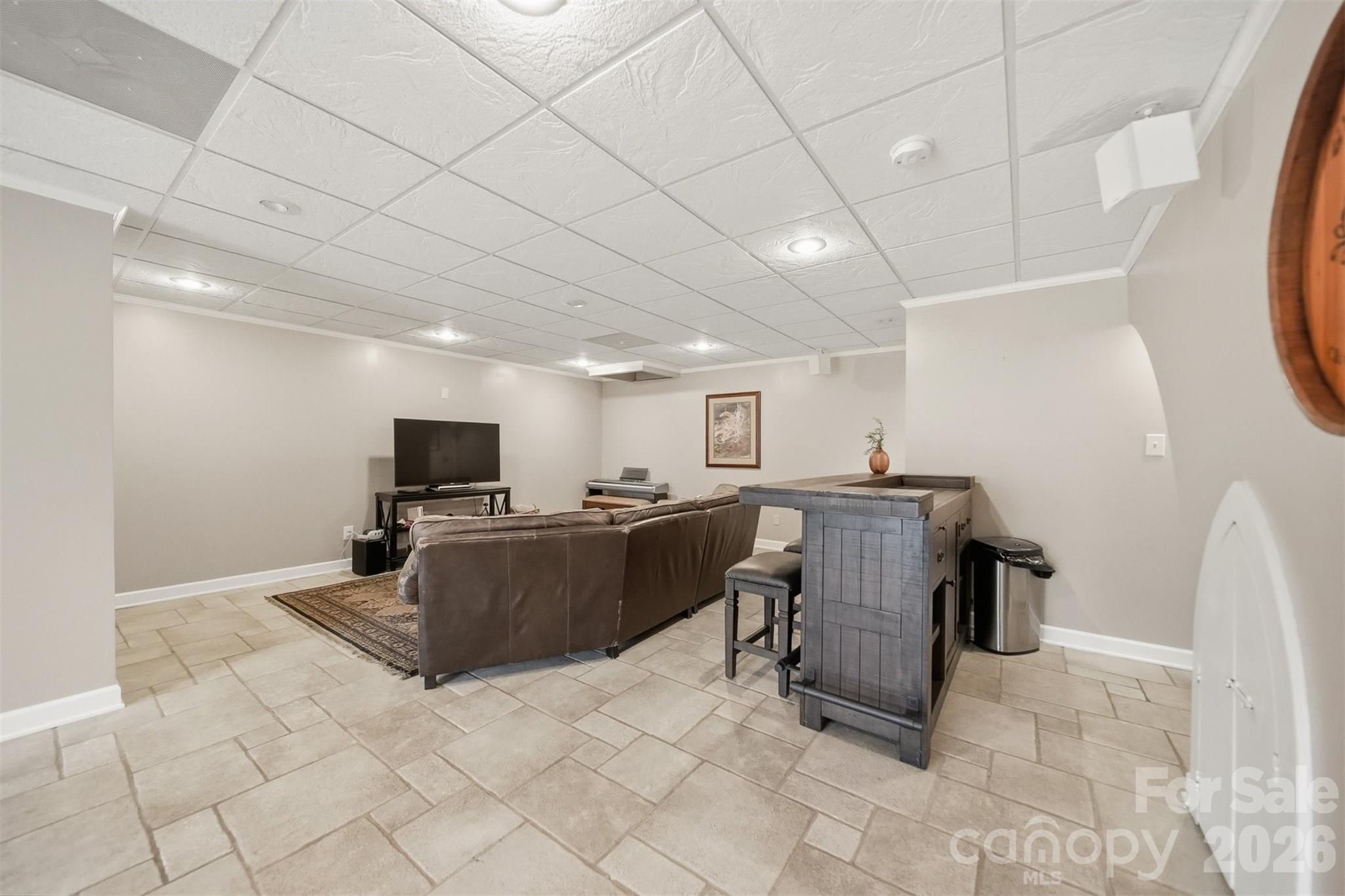 4624 9th Street NE — Hickory