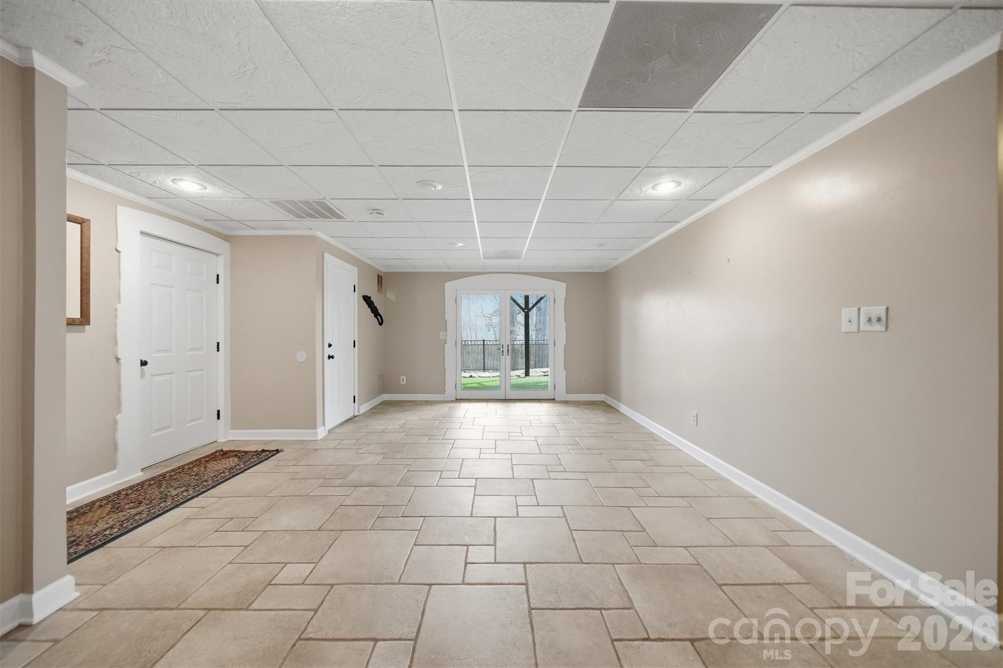 4624 9th Street NE — Hickory