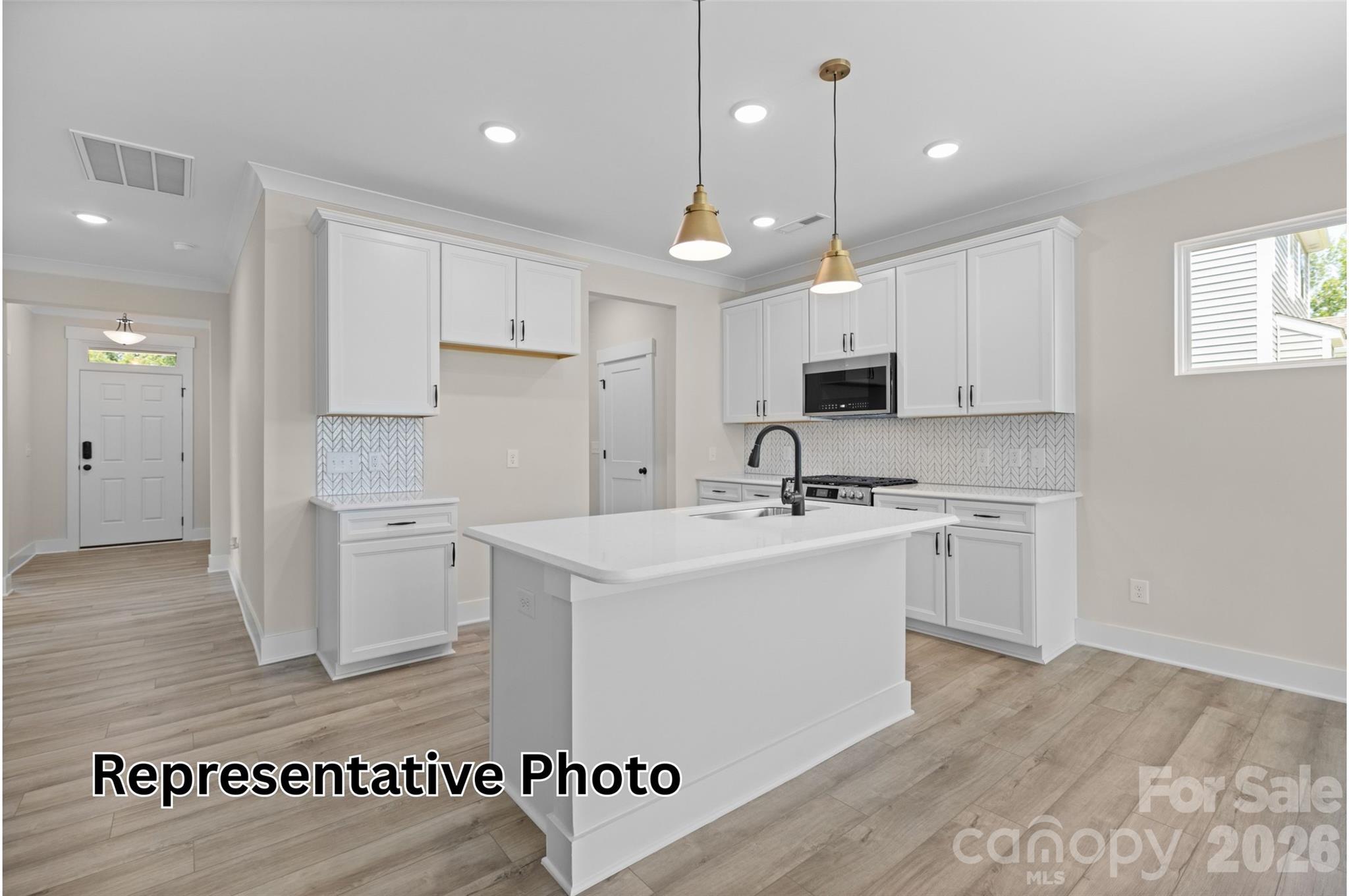 13110 Foxberry Road — Charlotte