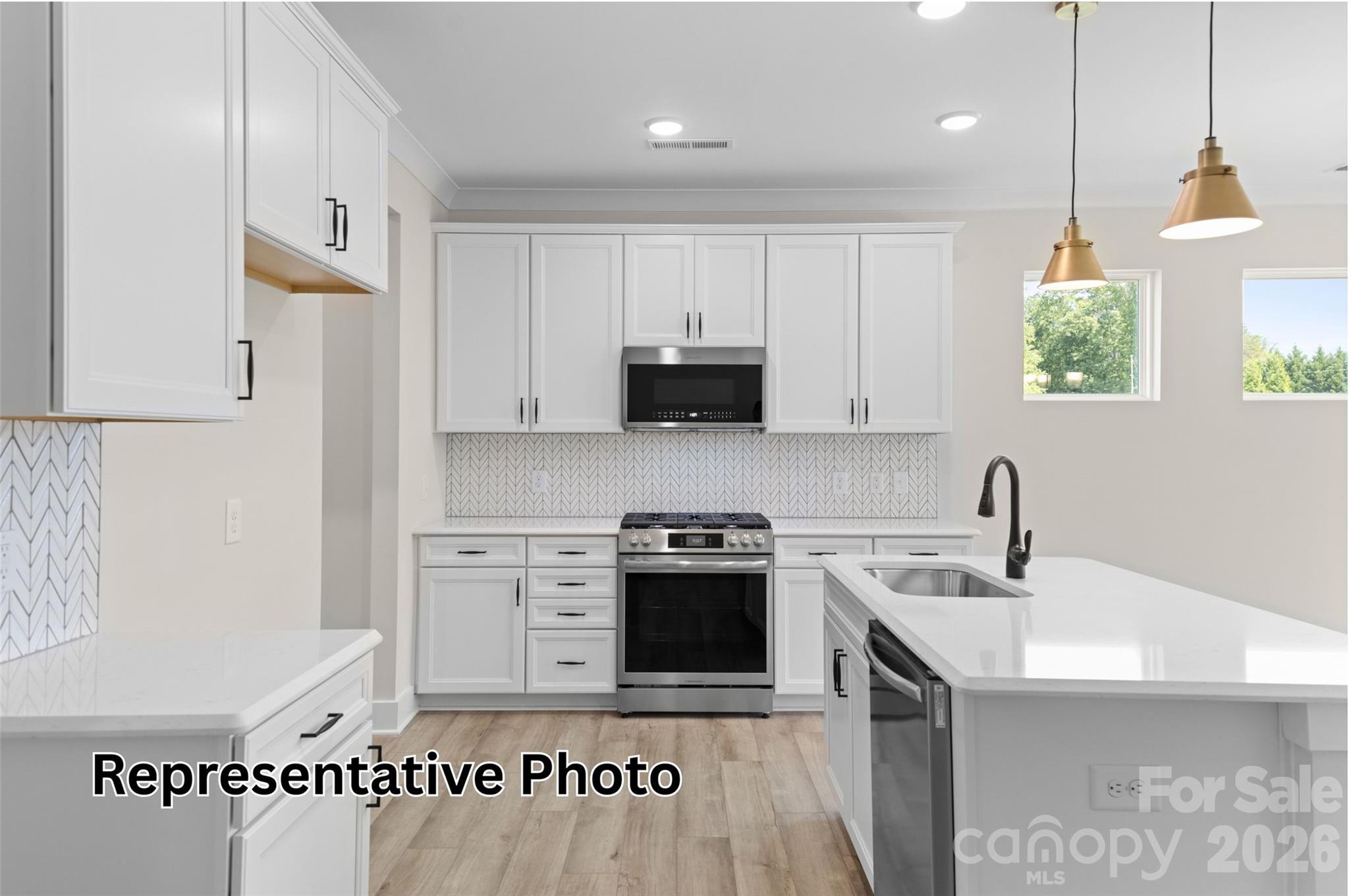 13110 Foxberry Road — Charlotte