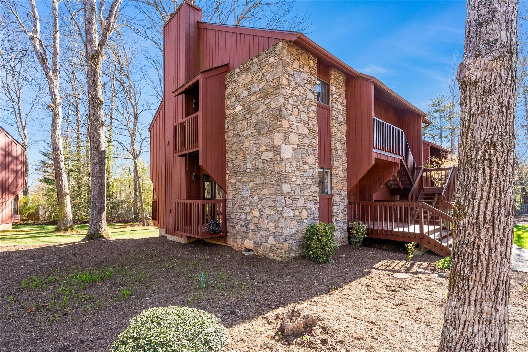 103 Cedar Forest Trail — Asheville