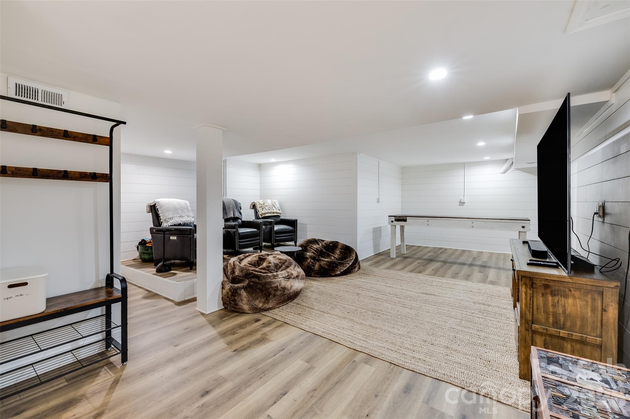 6 Pine Knoll Drive — Lake Wylie