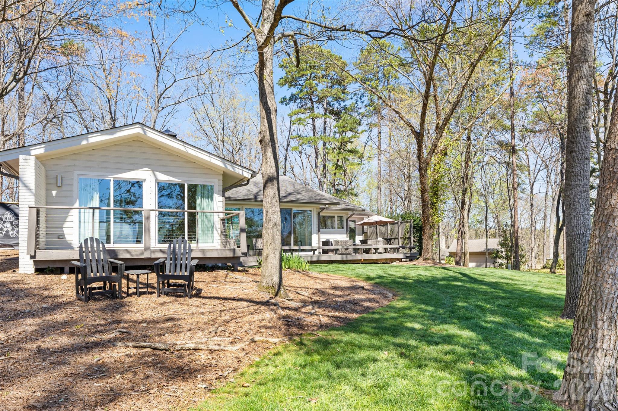 6 Pine Knoll Drive — Lake Wylie