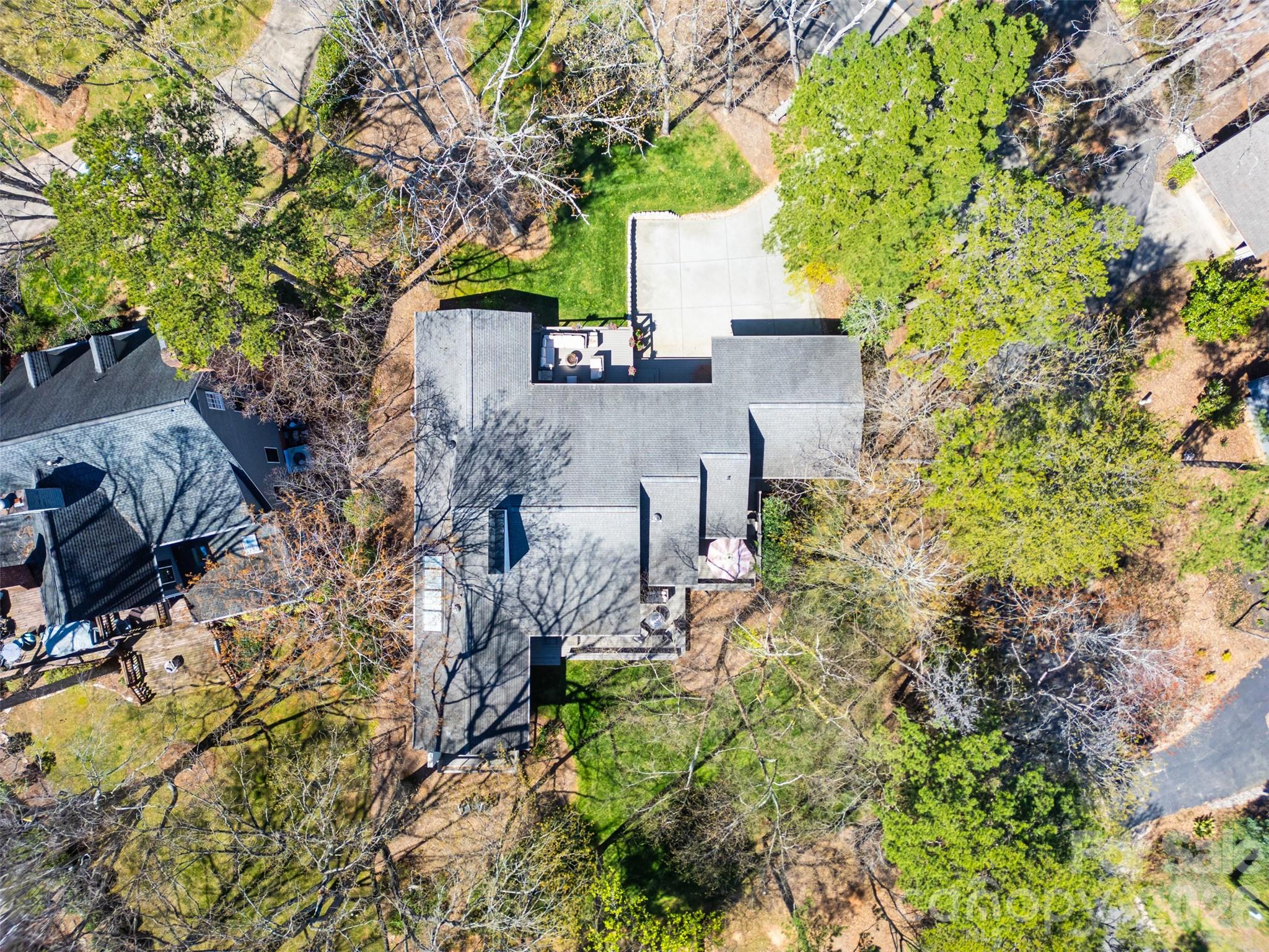 6 Pine Knoll Drive — Lake Wylie
