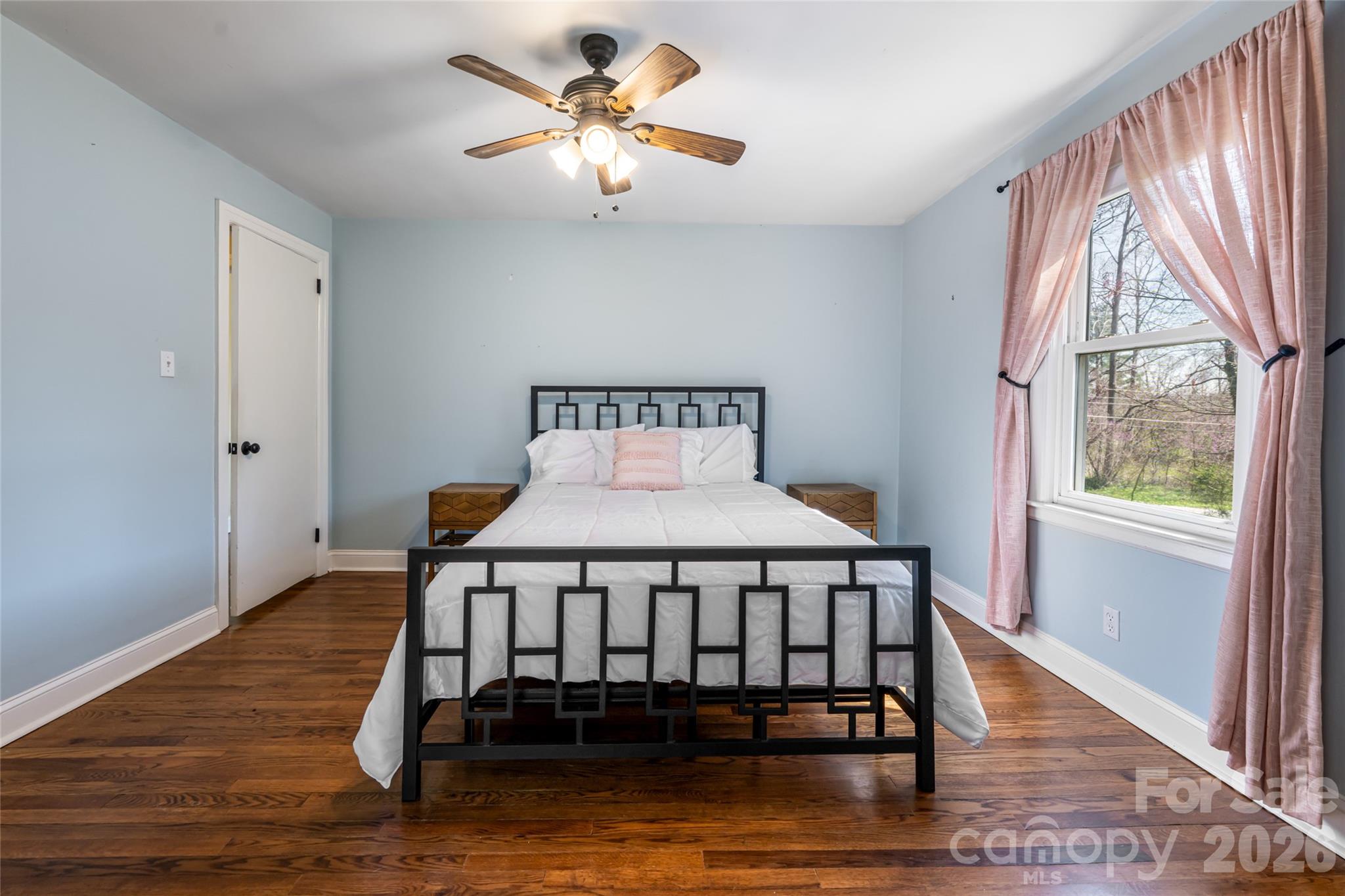 215 Browning Avenue — Hendersonville