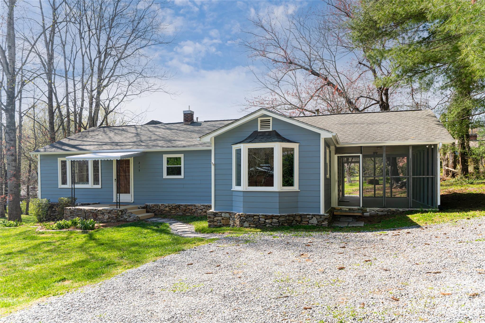 215 Browning Avenue — Hendersonville