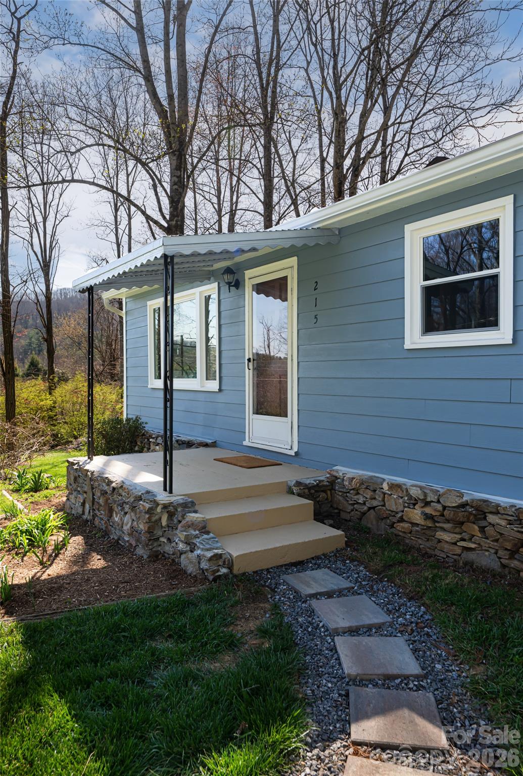 215 Browning Avenue — Hendersonville