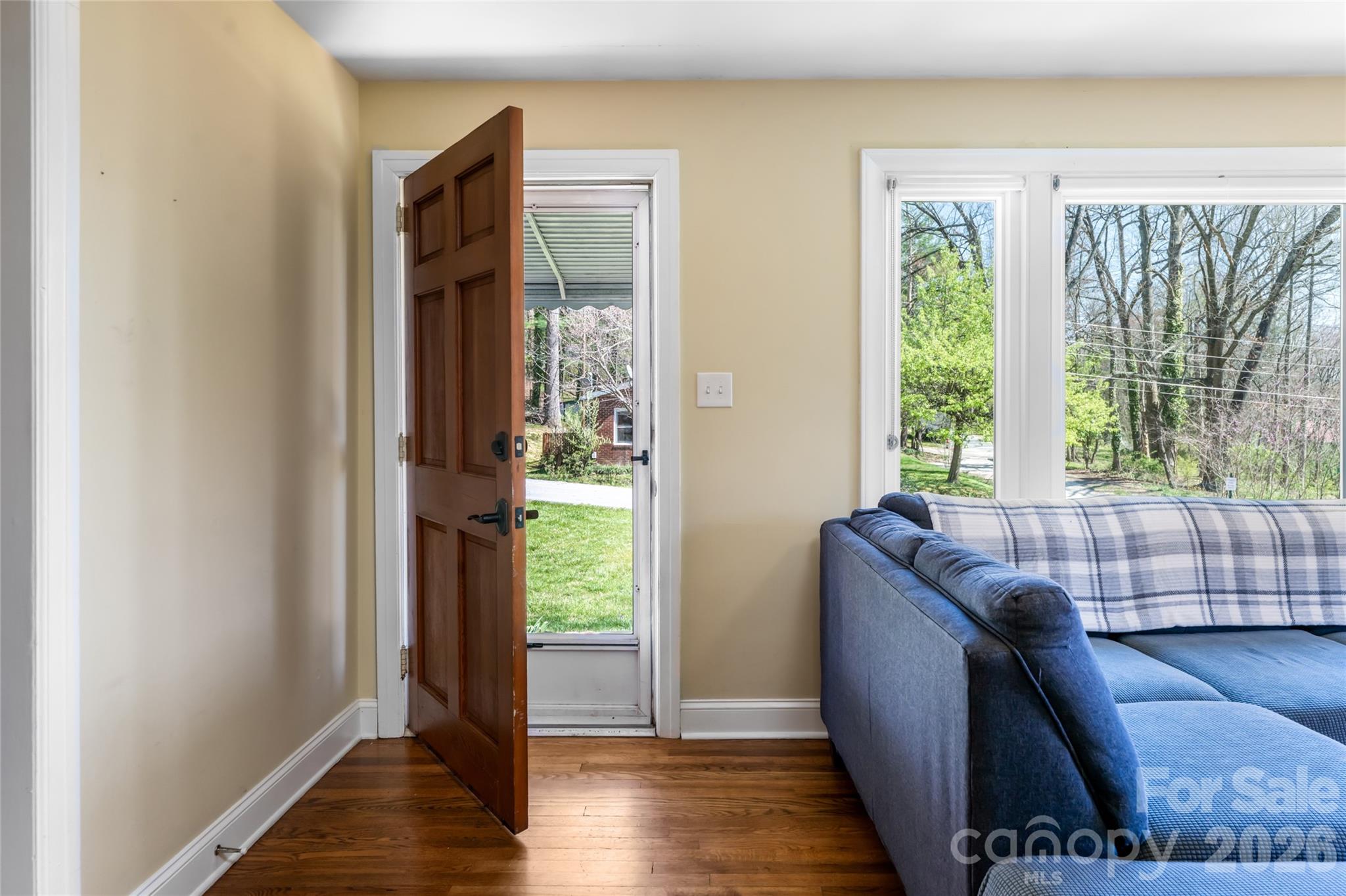 215 Browning Avenue — Hendersonville