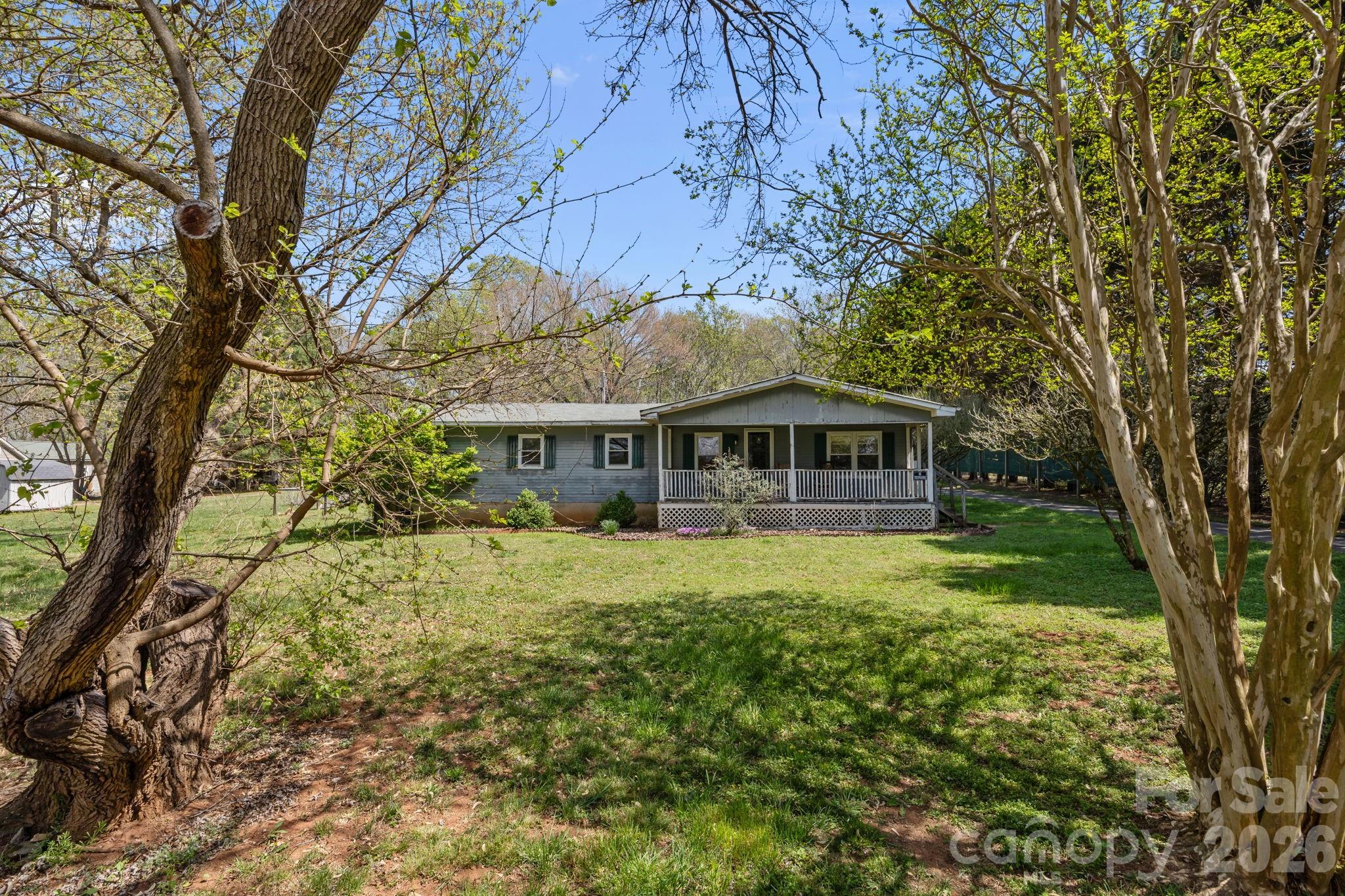 700 Patterson Farm Road — Mooresville