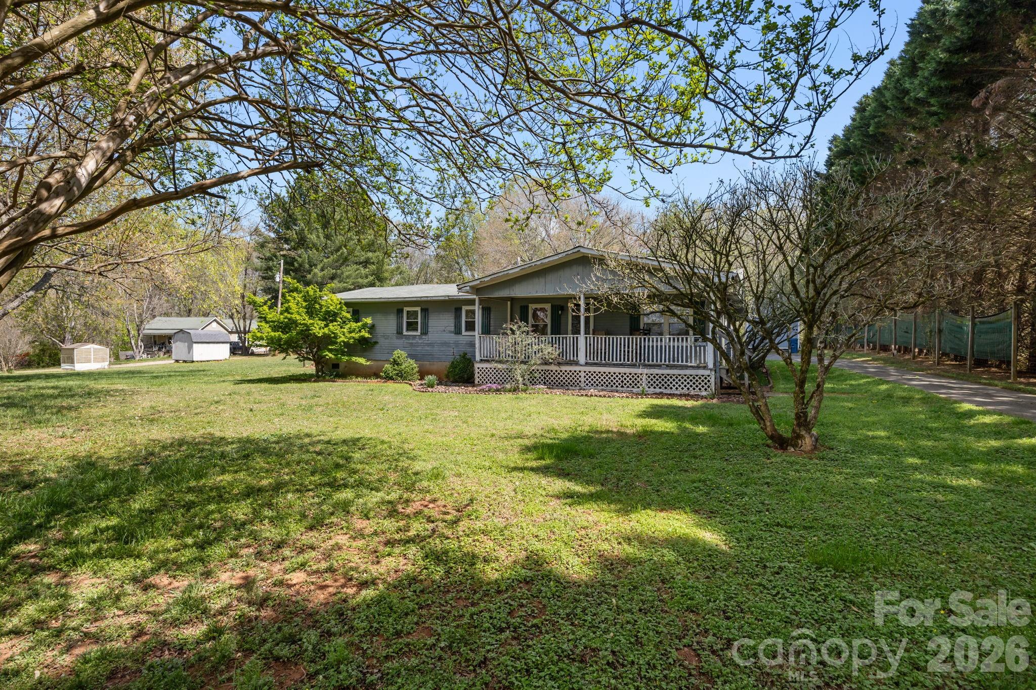 700 Patterson Farm Road — Mooresville