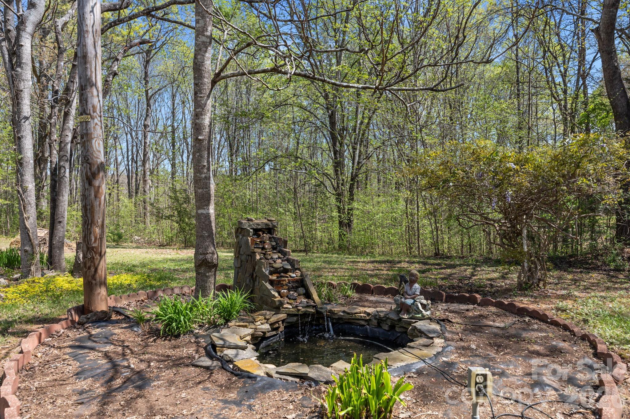 700 Patterson Farm Road — Mooresville