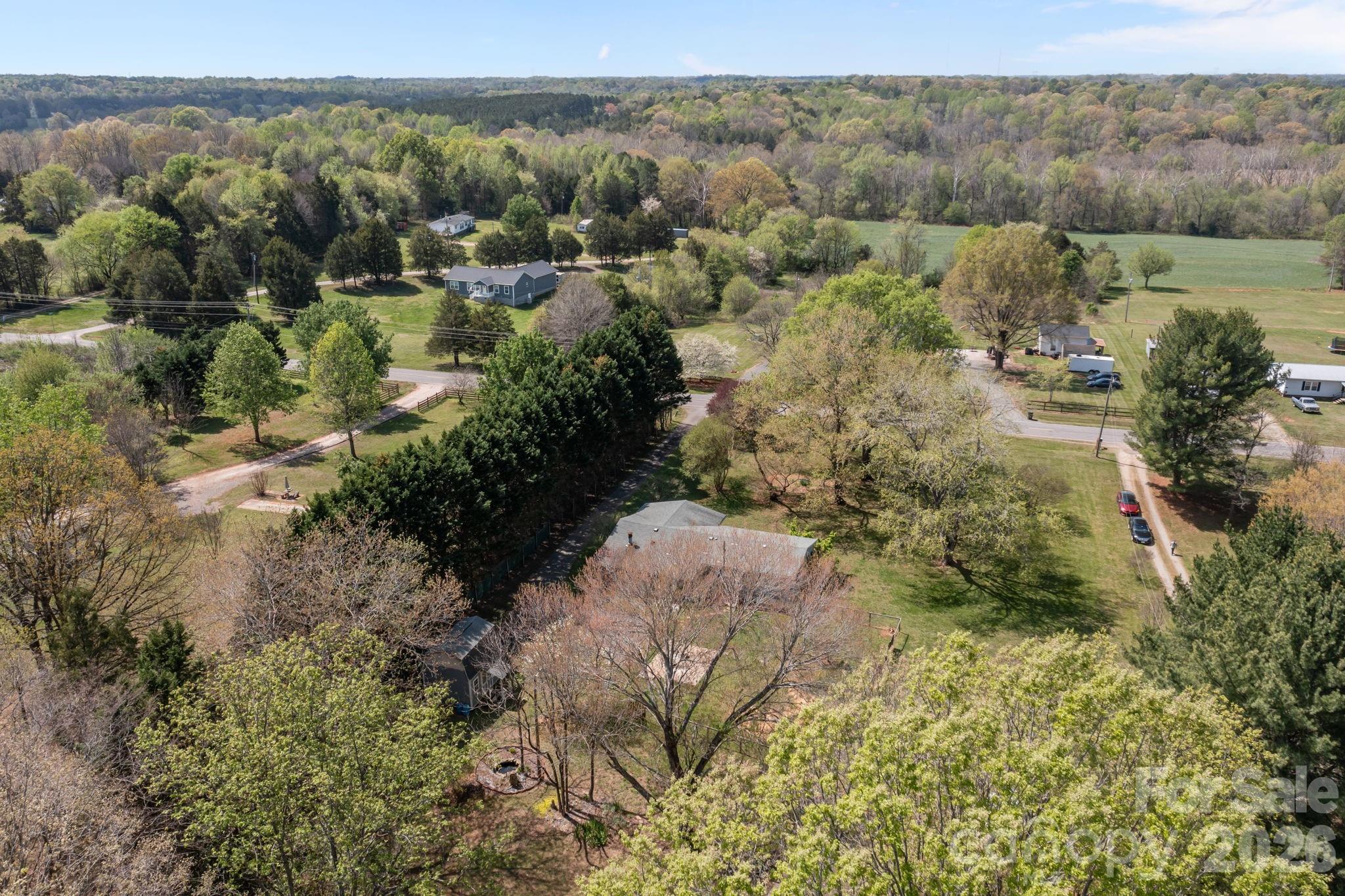 700 Patterson Farm Road — Mooresville