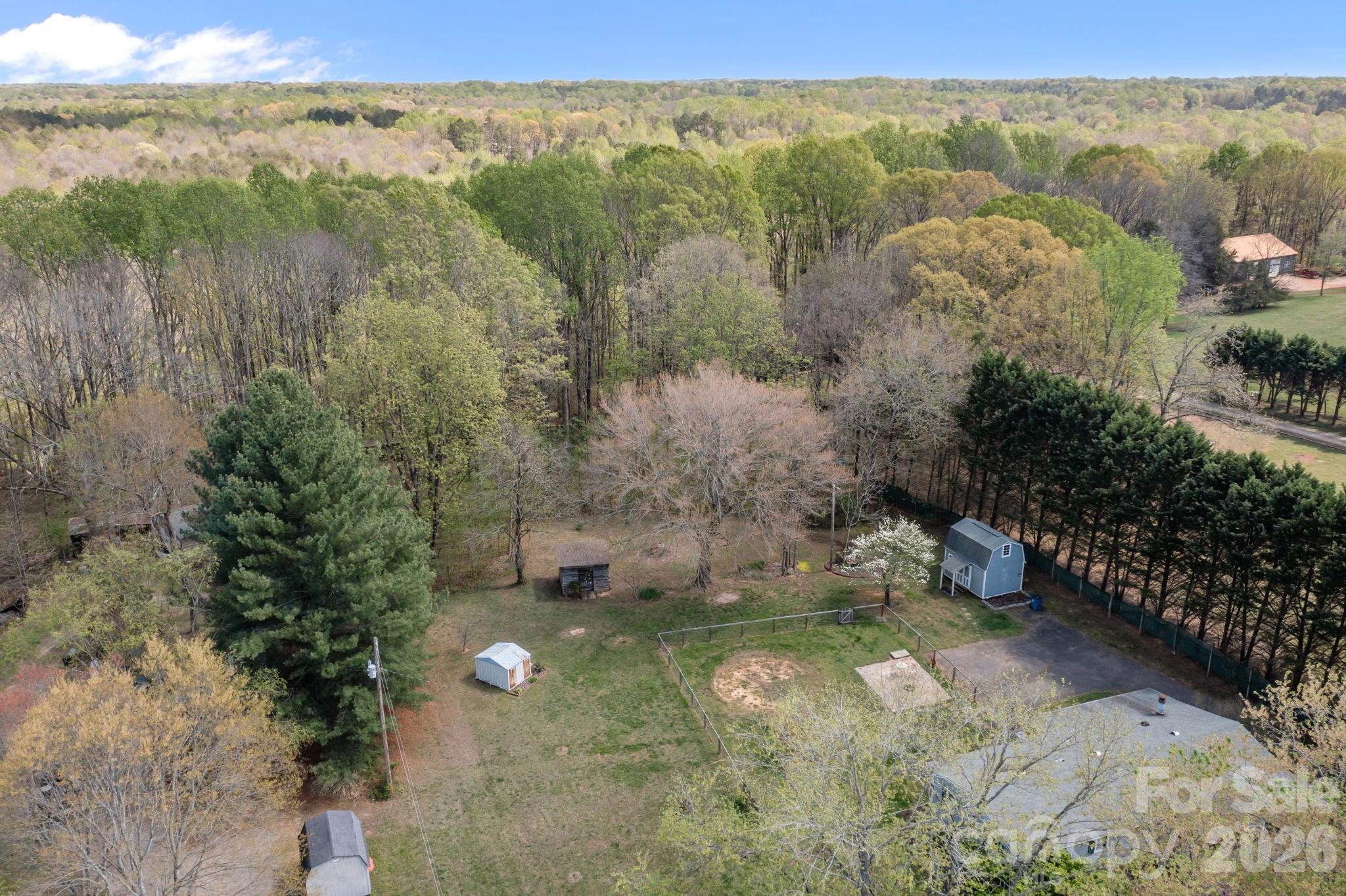 700 Patterson Farm Road — Mooresville